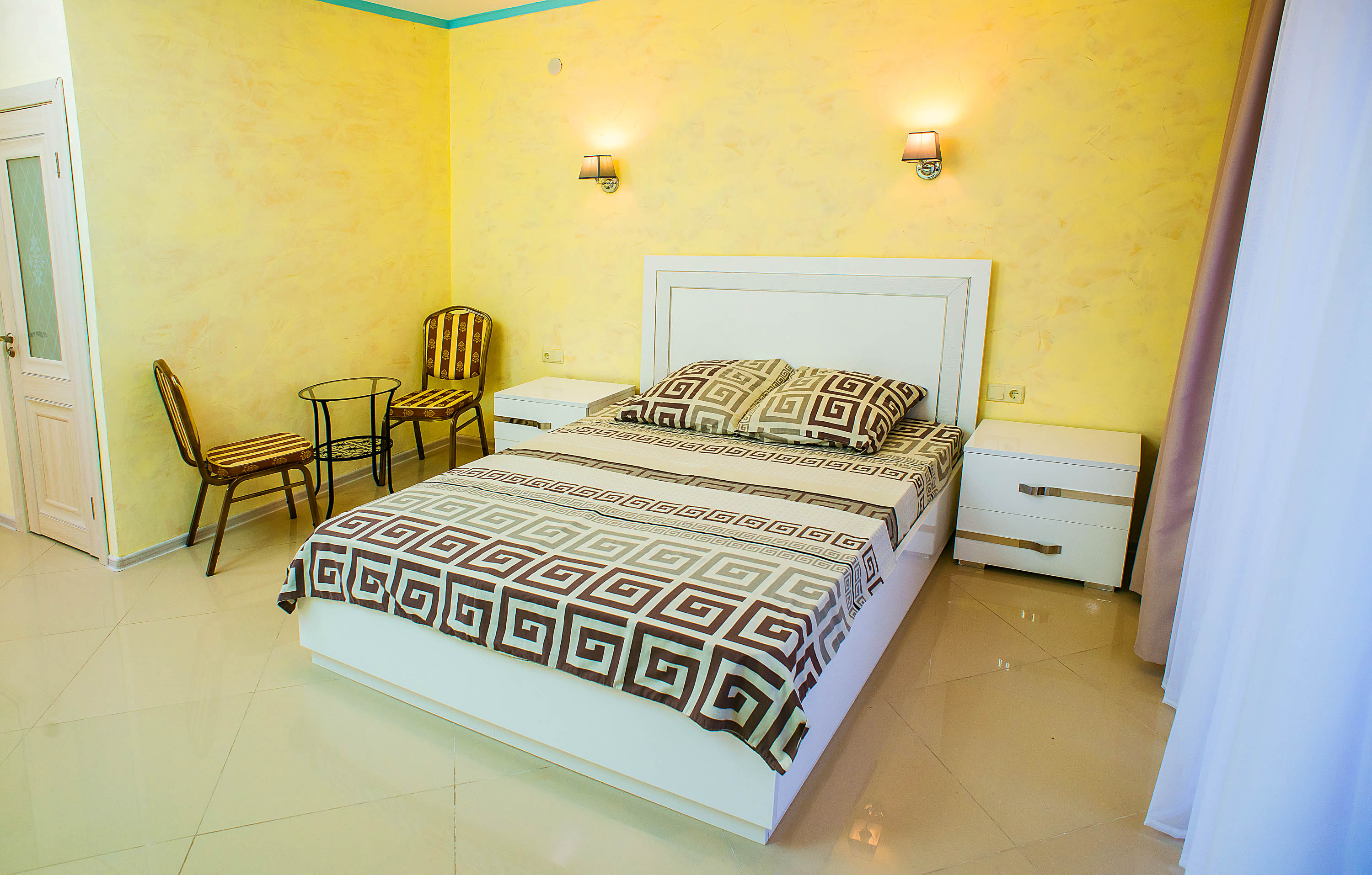 Люкс с балконом