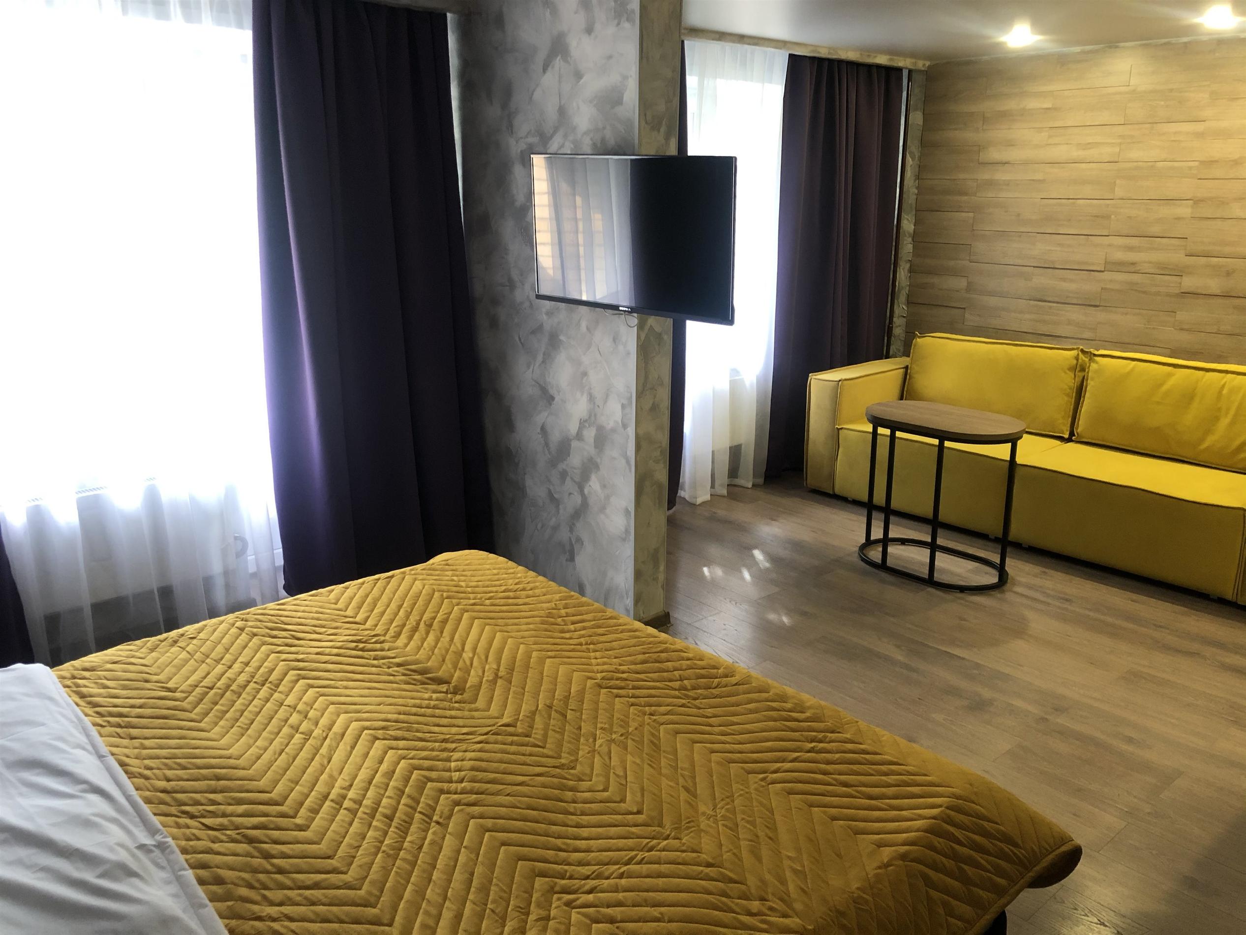 Люкс с балконом