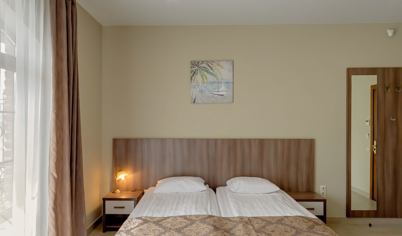 Четырехместный номер с балконом