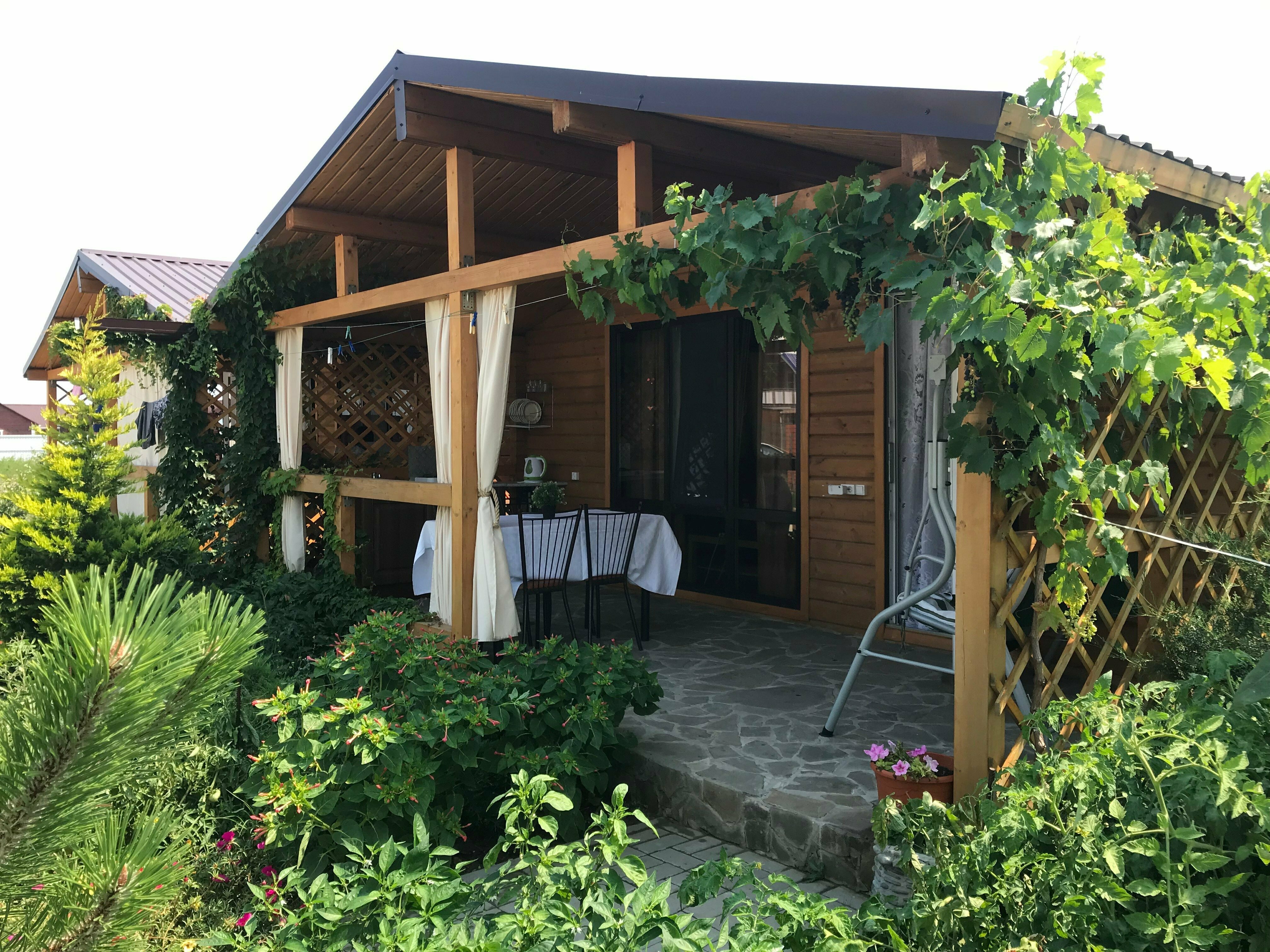 Коттедж с террасой на 4-5 человек