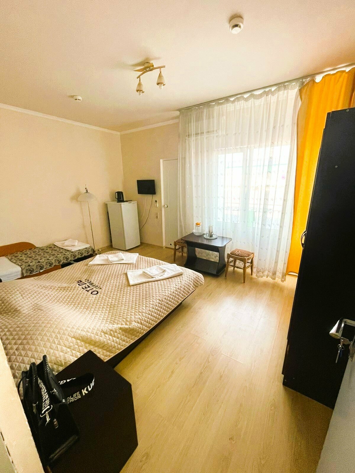 Трехместный номер с балконом