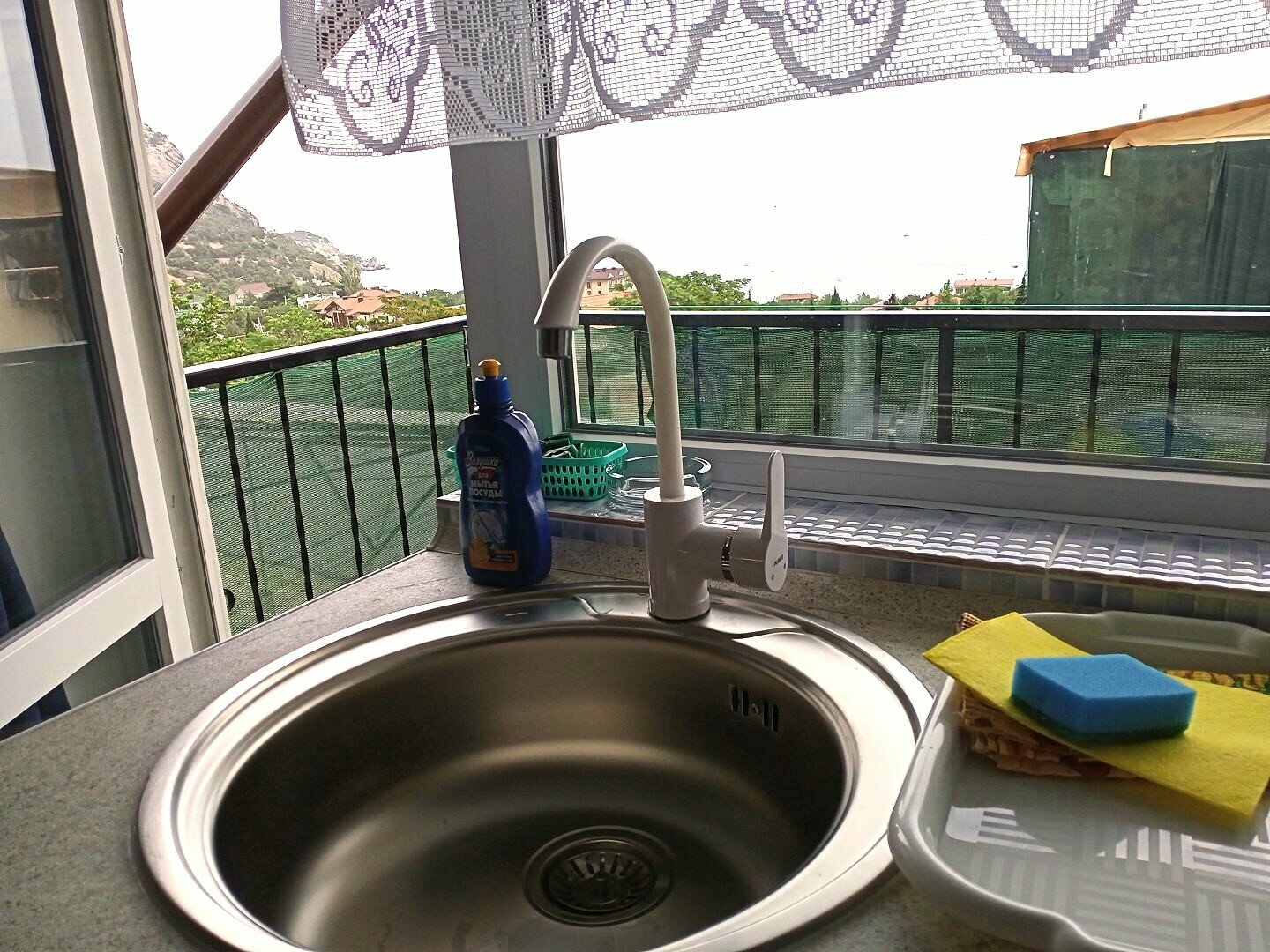 Апартаменты-студия с видом на море