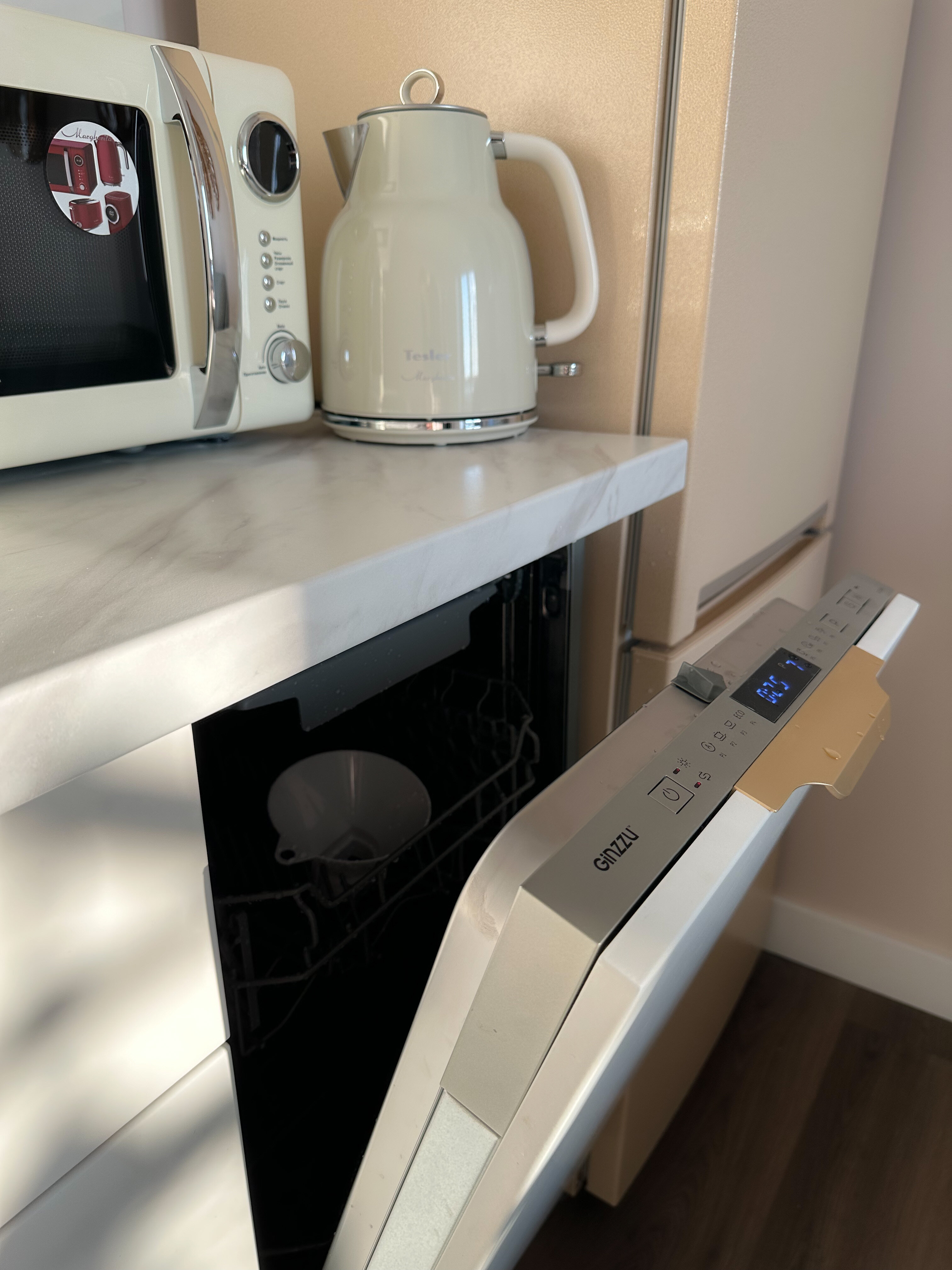 Апартаменты-студия с видом на море