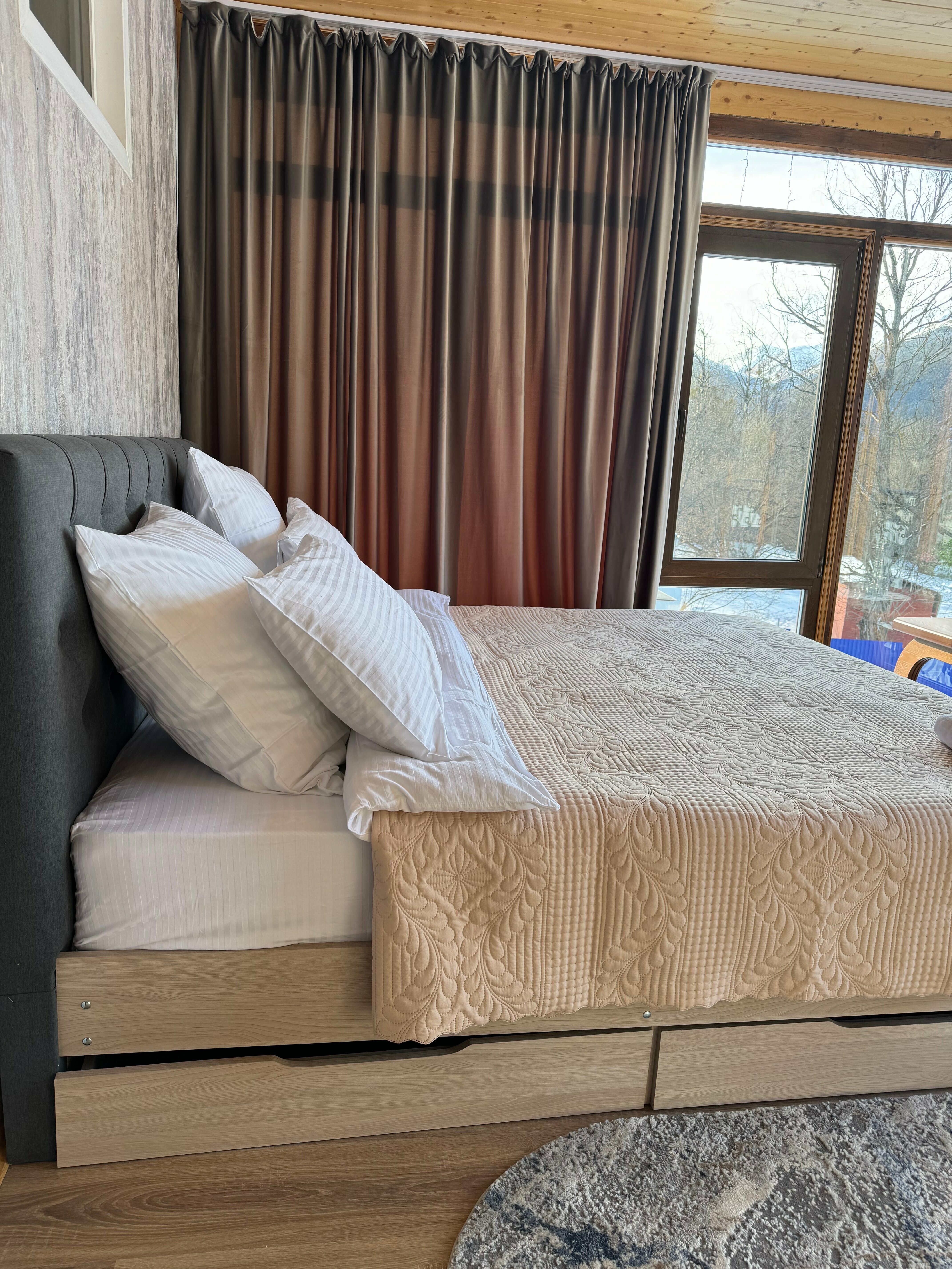 Семейный номер с балконом