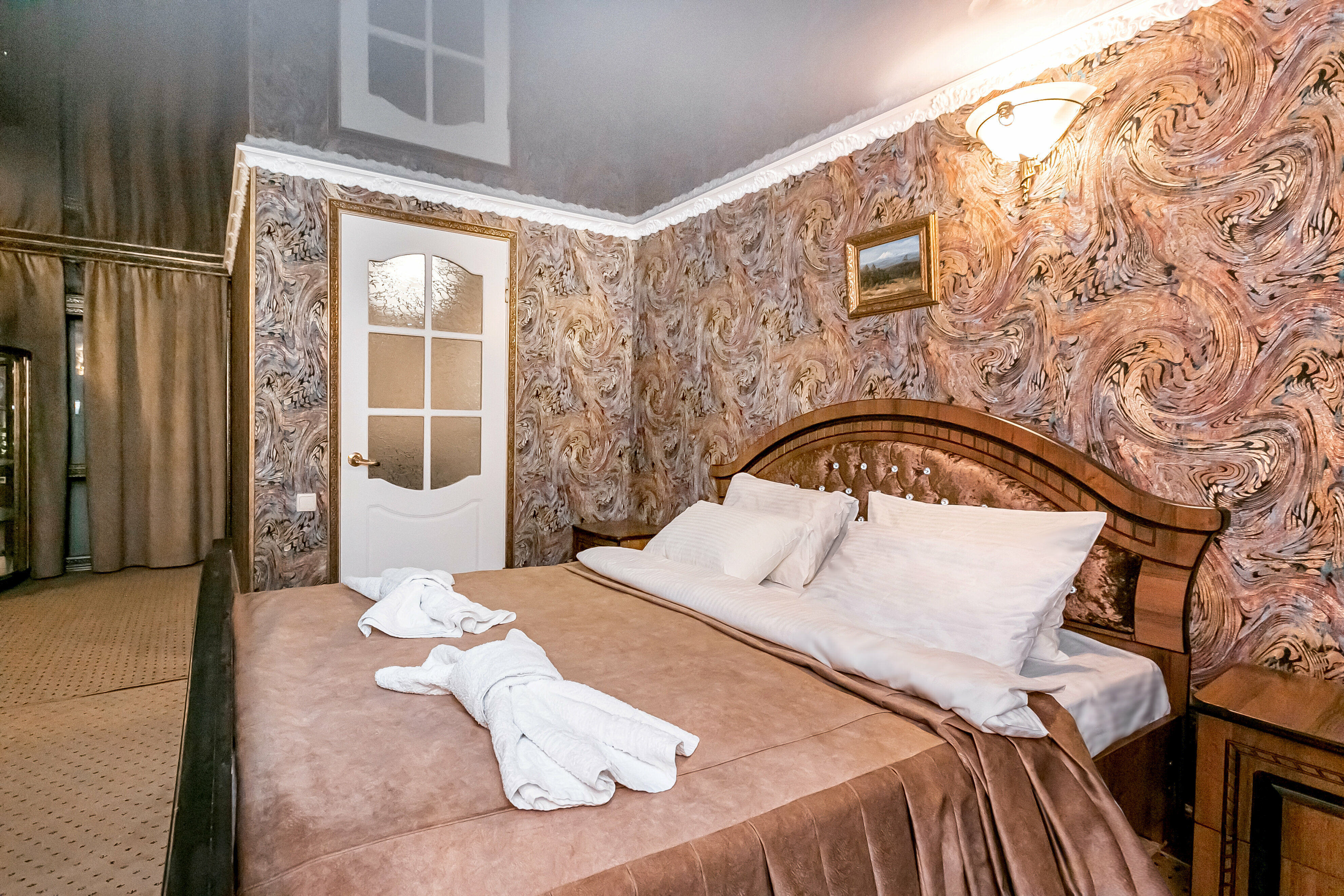 Номер Делюкс