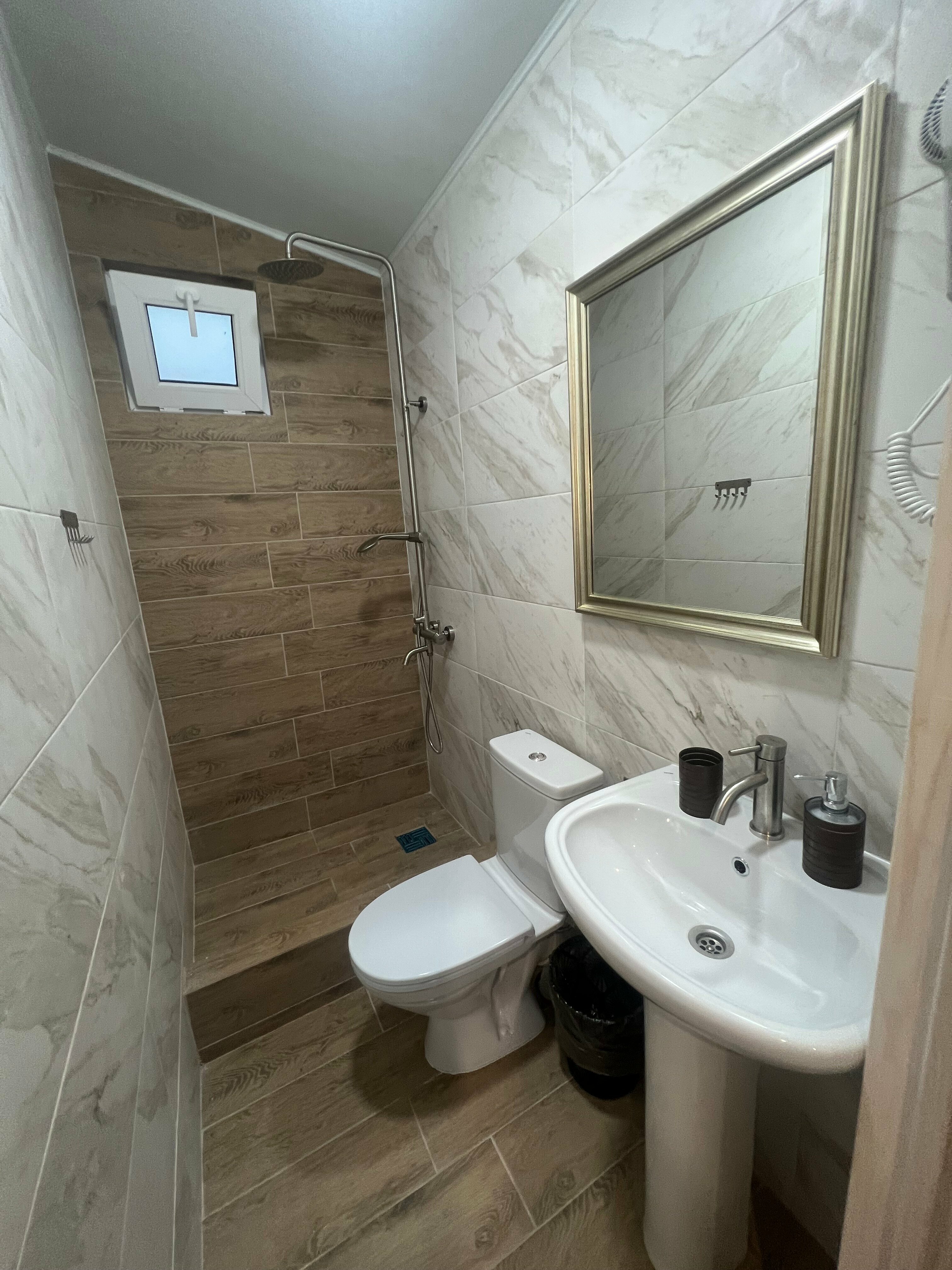 Домики с бассейном