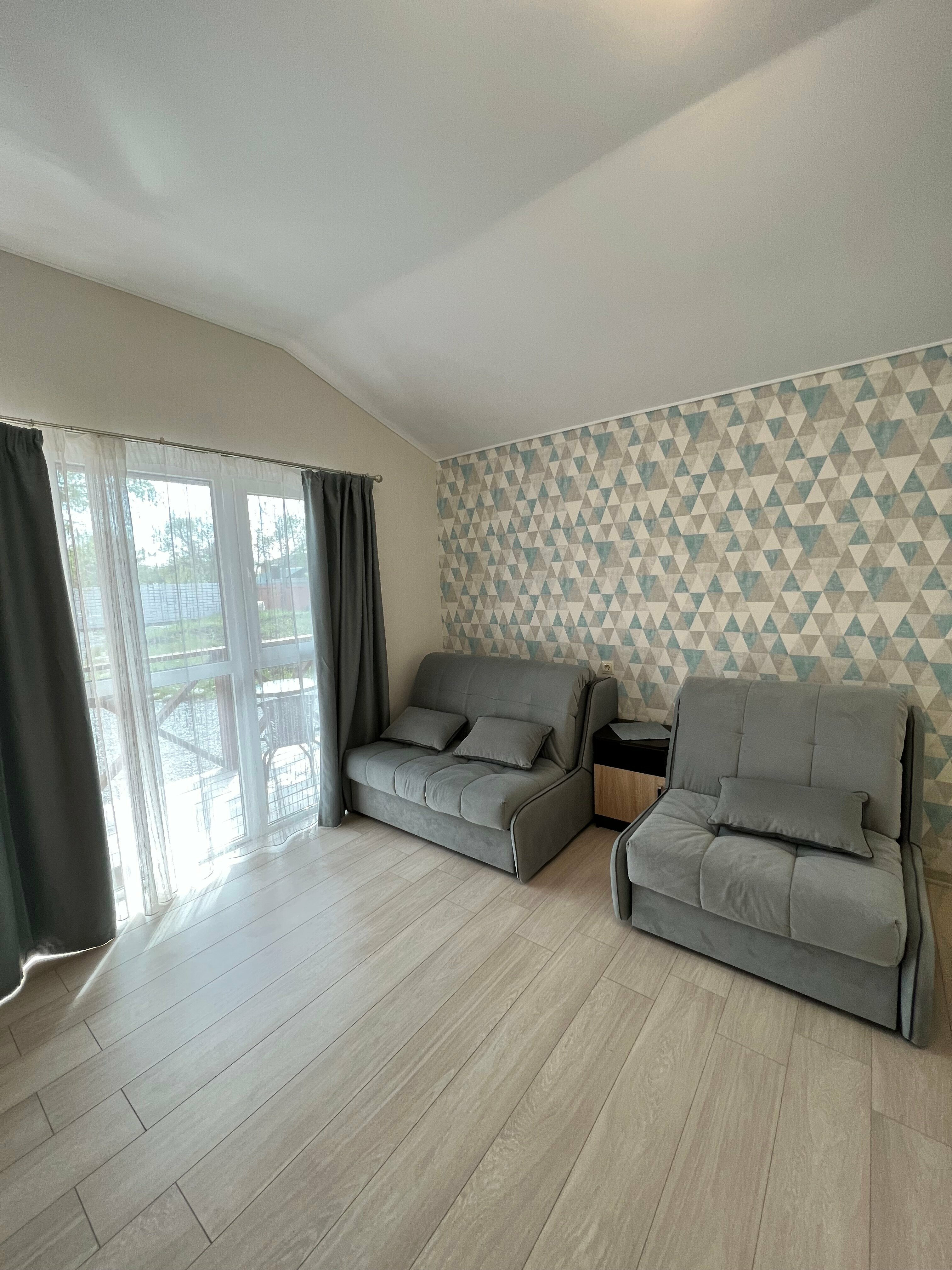 Домики с бассейном