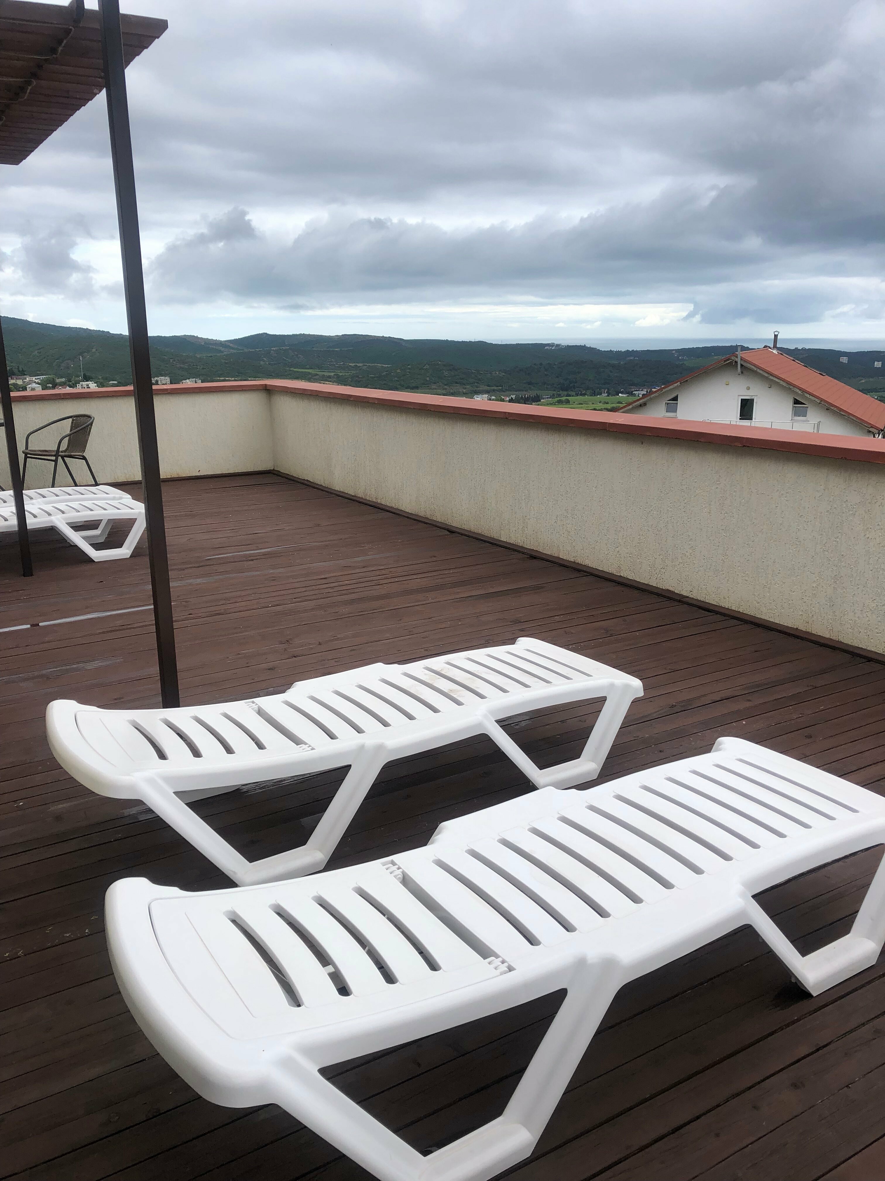 Трехместный номер с балконом