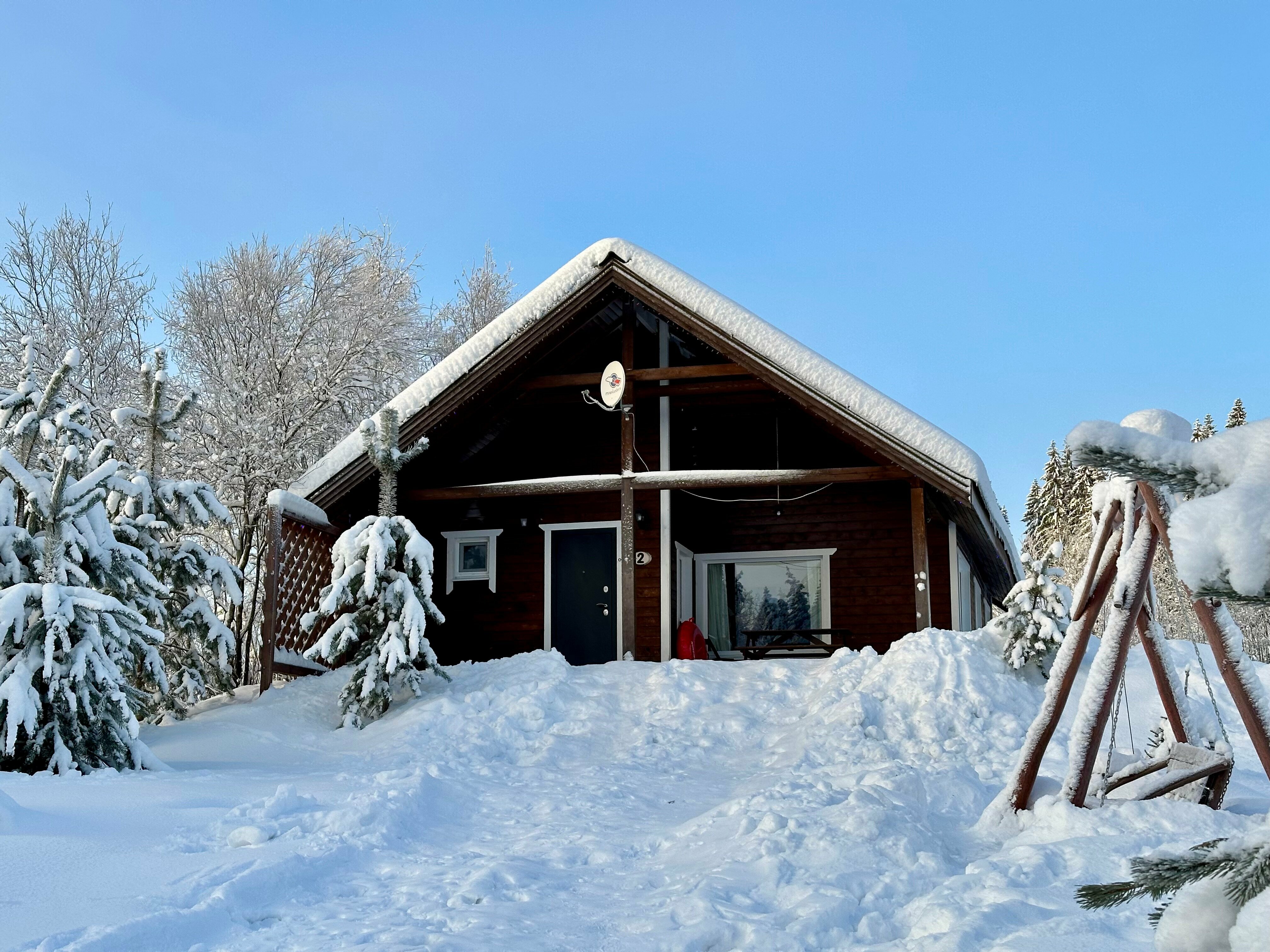 Коттедж с 3 спальнями, с сауной, на 6(+2) чел.