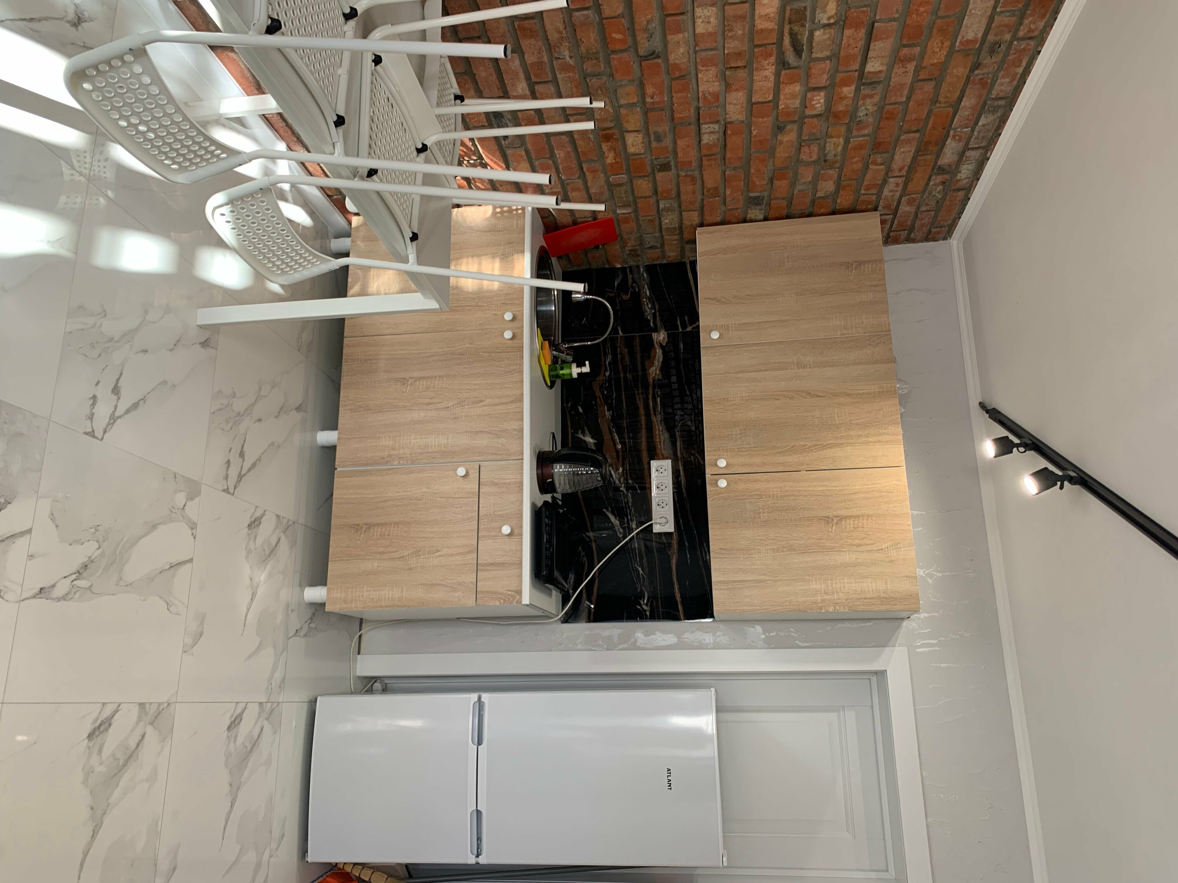 Двухместный номер с двуспальной кроватью и дополнительной кроватью