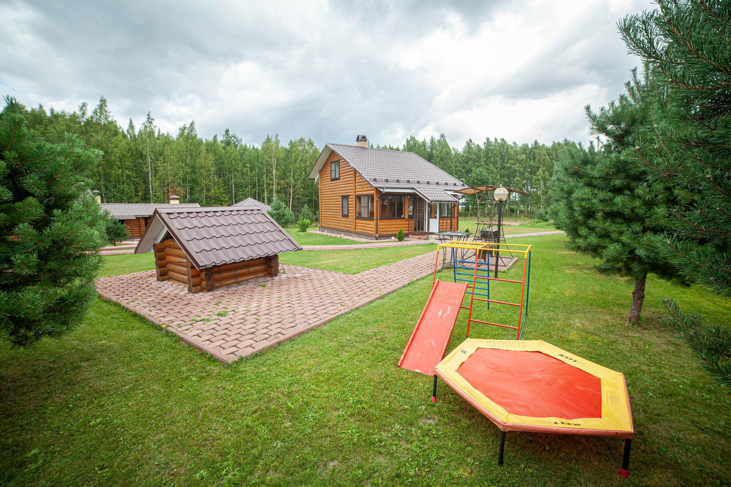 Дом с 4 спальнями