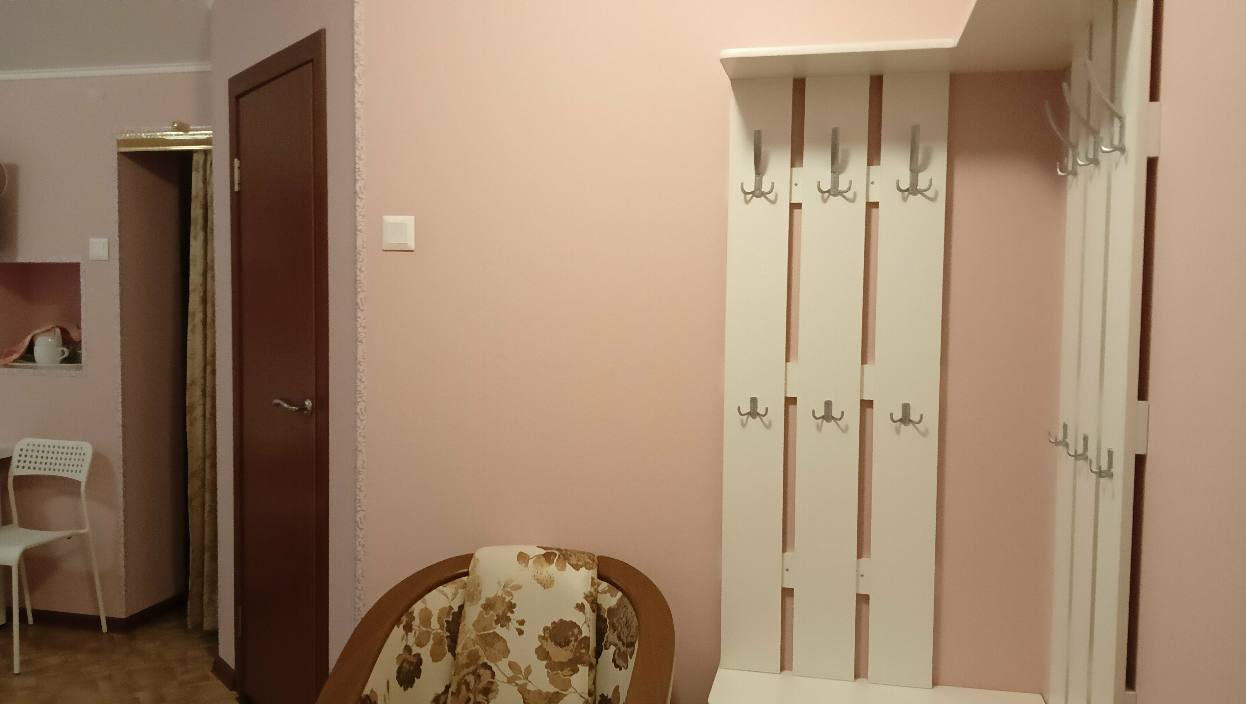 Трехместный номер «Комфорт» с душем