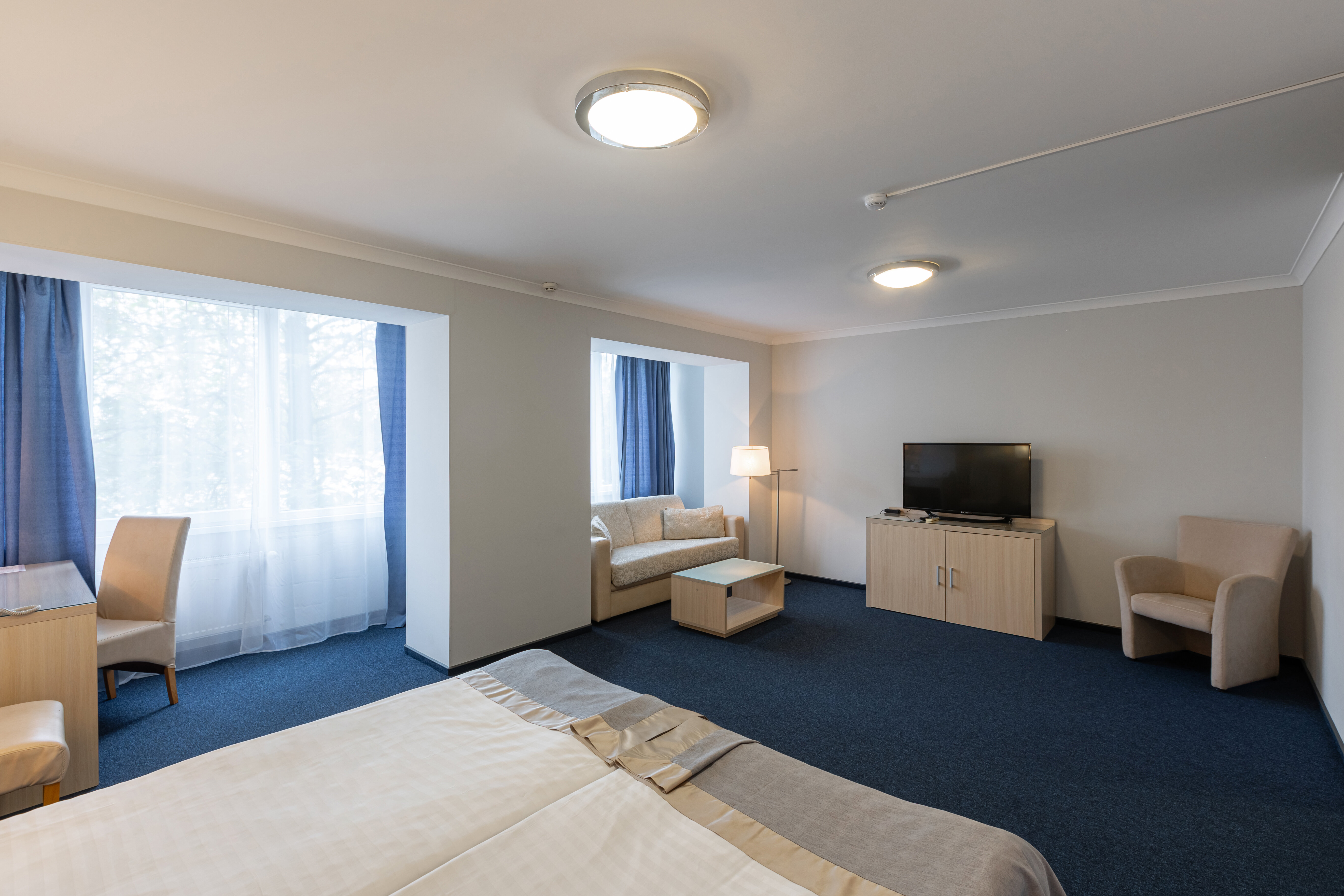 Улучшенный двухместный номер Делюкс с 1 кроватью или 2 отдельными кроватями