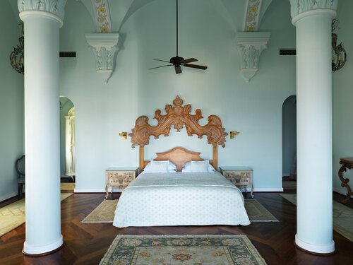 Super Premium Suite в La Maison Bleue