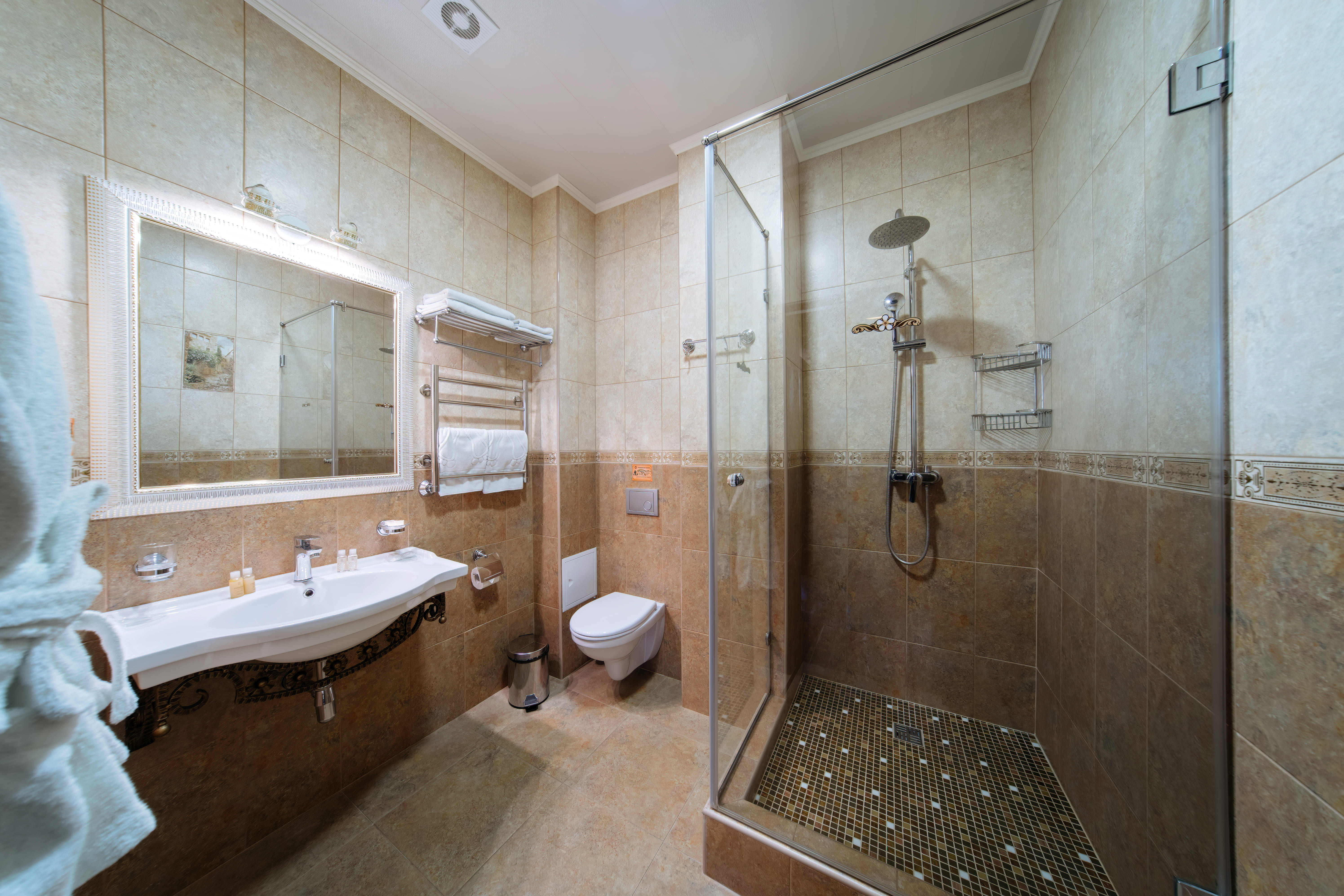 Номер Делюкс