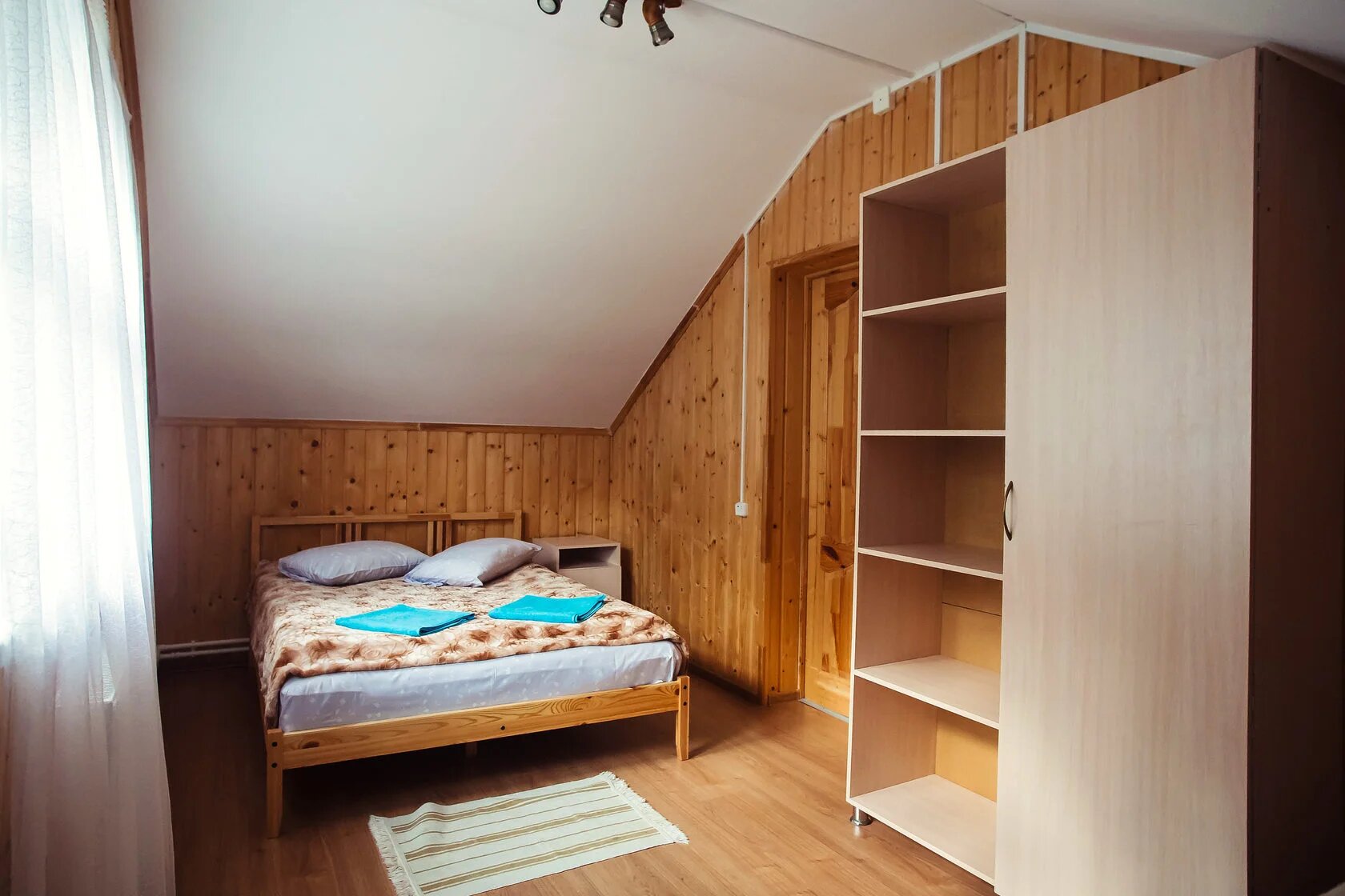 Коттедж с видом на озеро