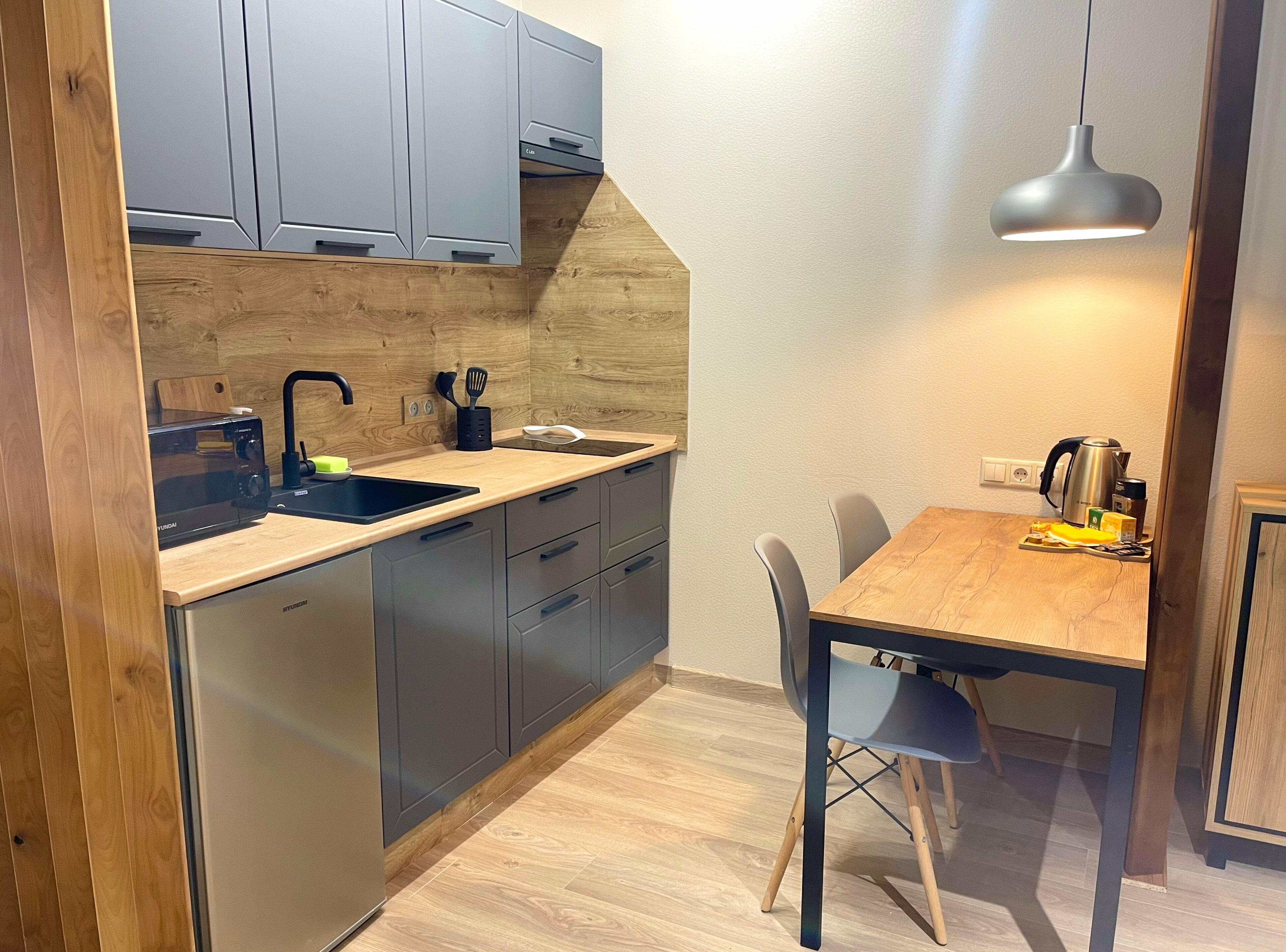 Трехместный номер с видом на город