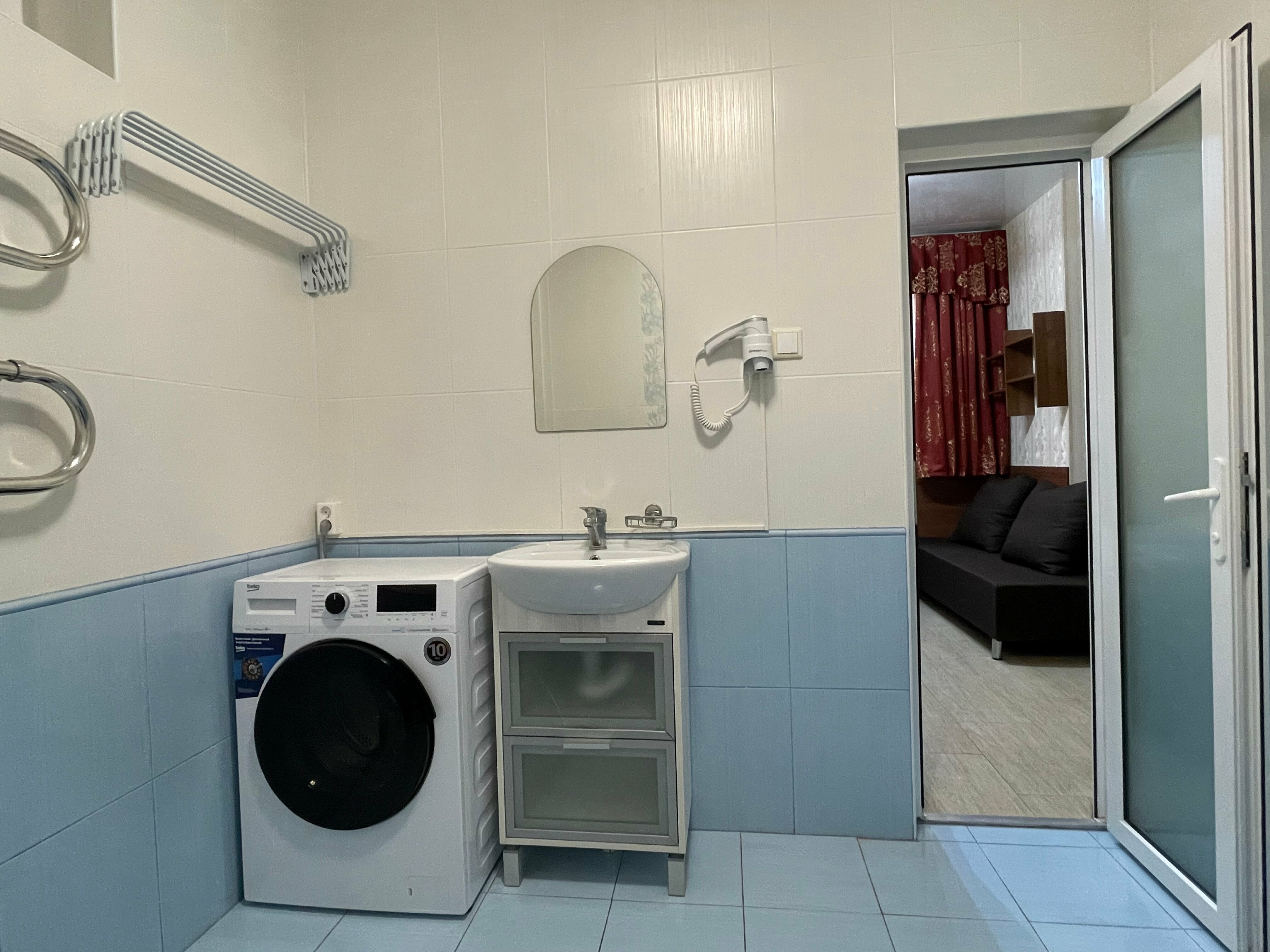 Маленький четырехместный