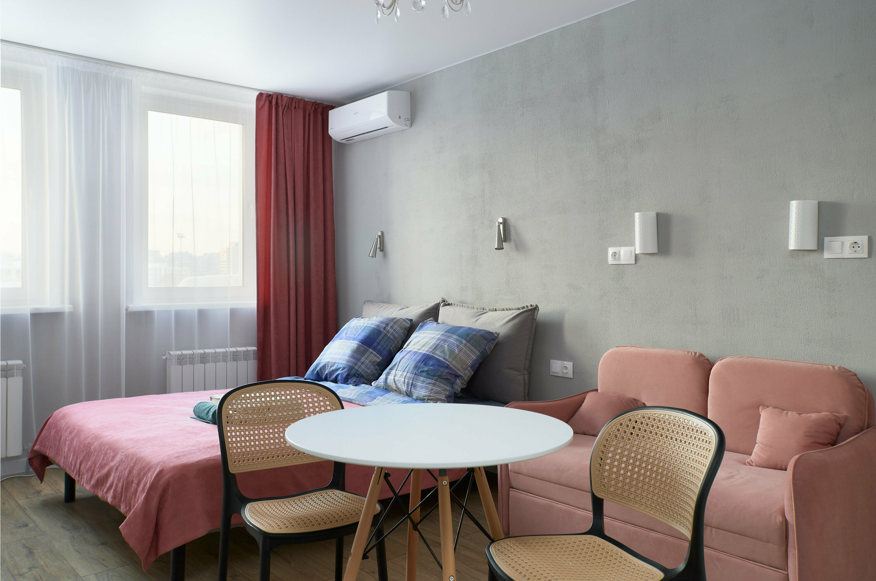 Номер-студия с кроватью размера «queen-size»