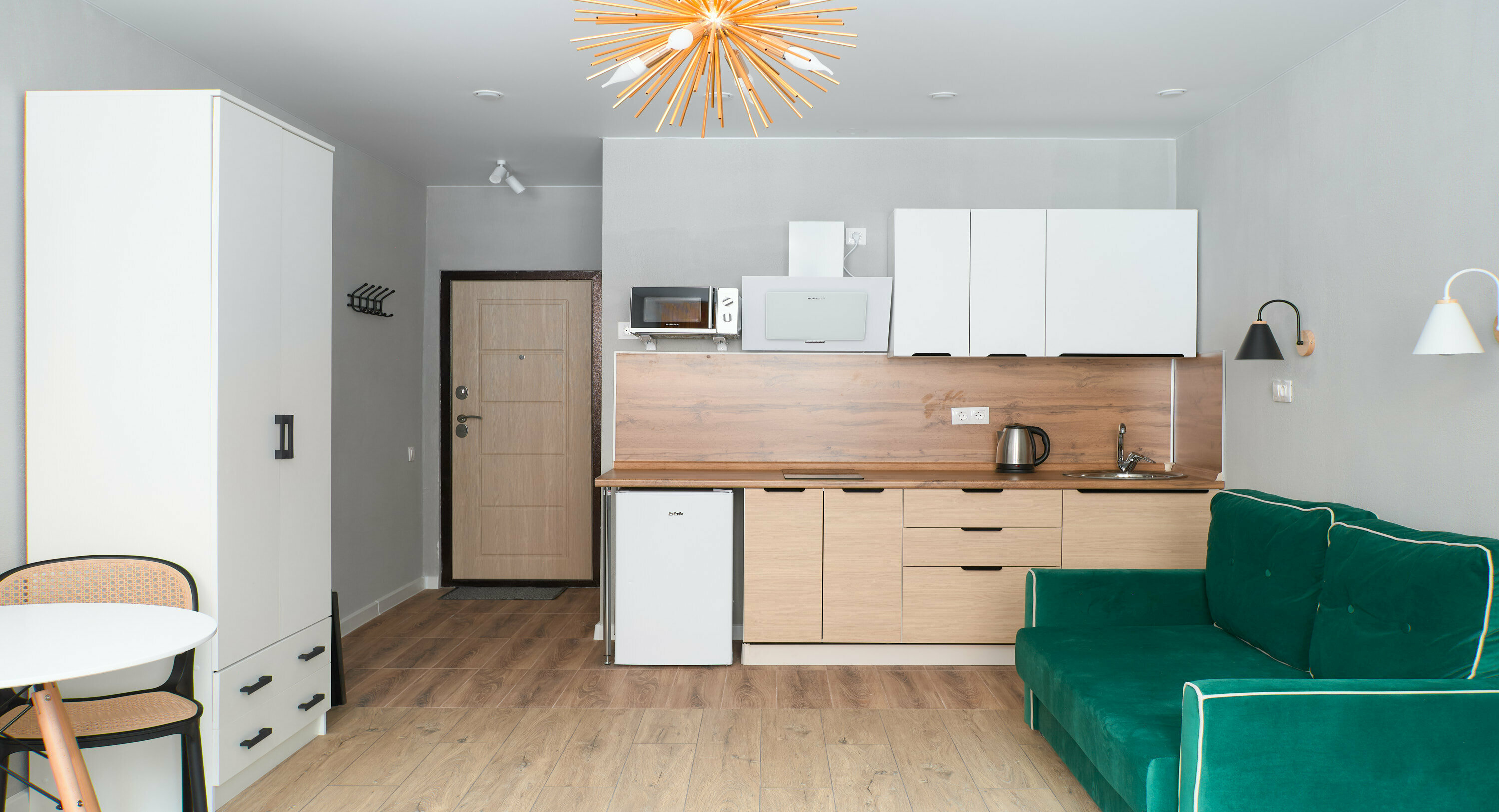 Номер-студия Делюкс с кроватью размера «queen-size»