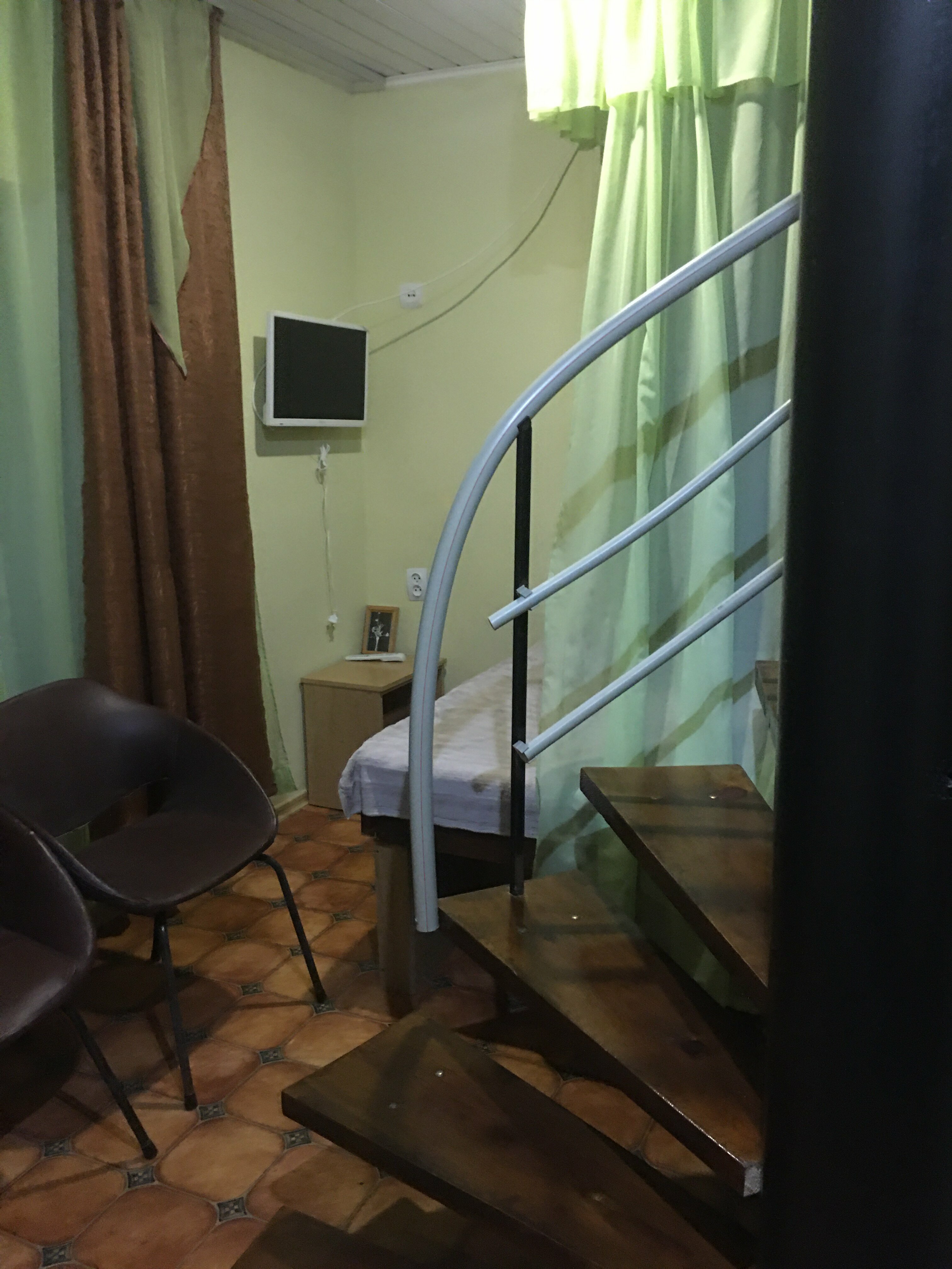 Двухуровневый четырехместный номер