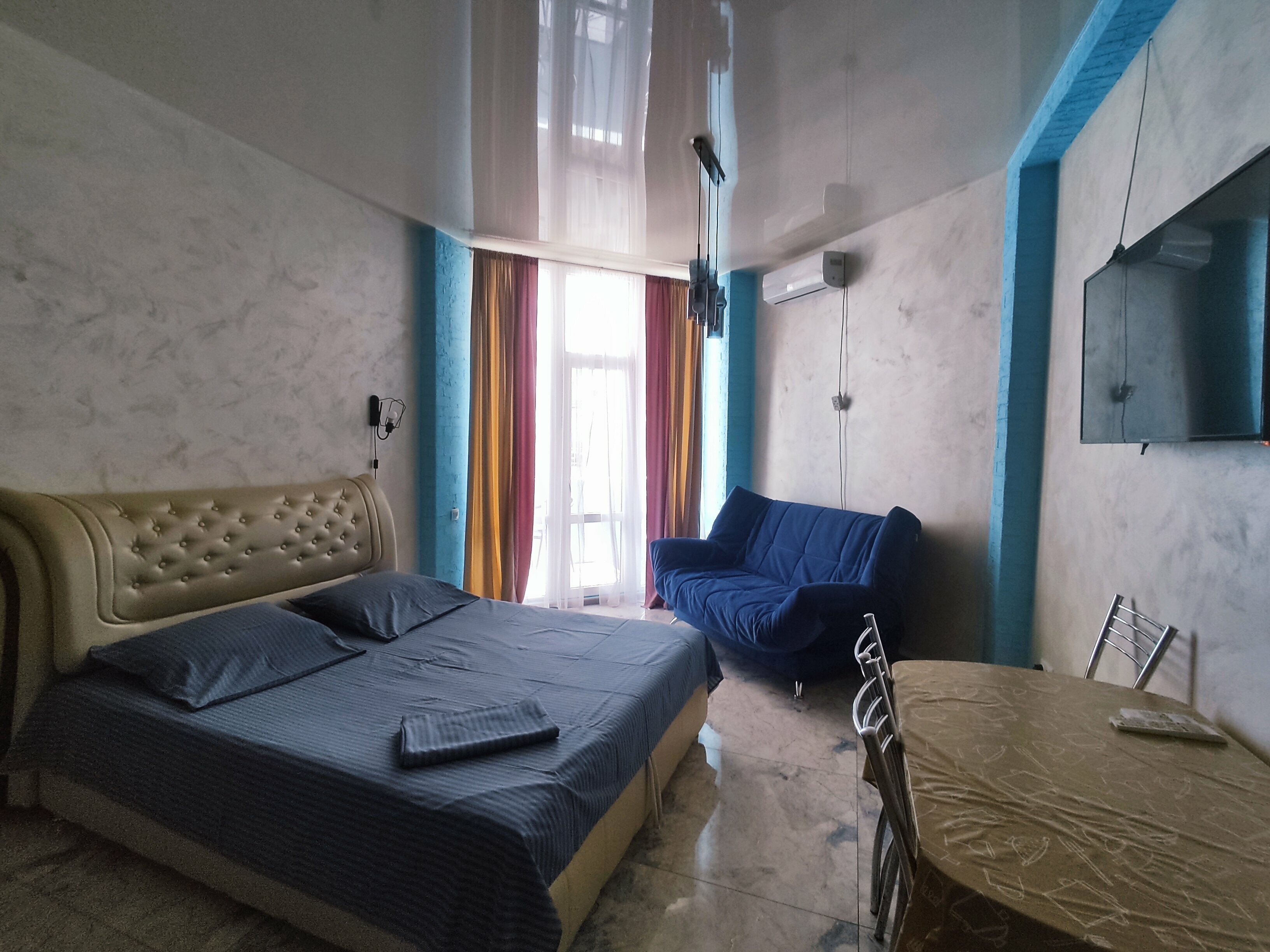 Апартаменты с балконом