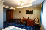 Стандартный двухместный номер с 1 двуспальной кроватью в Salut Hotel