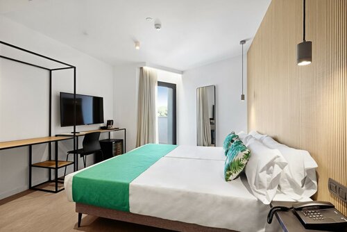 Стандартный двухместный номер с 1 двуспальной кроватью, балкон в Paradiso Garden Hotel
