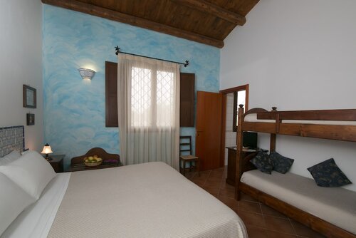 Стандартный трехместный номер в Hotel La Corte del Sole