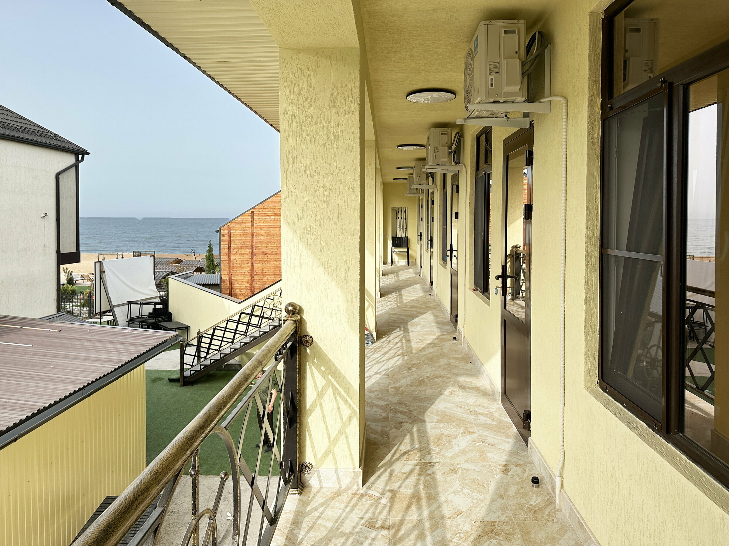 Двухместный номер с 2 отдельными кроватями и окном