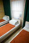 №5 пятиместный номер с двуспальной кроватью и тремя односпальными кроватями в Виктория