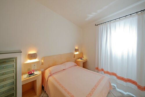 Улучшенный двухместный номер с 1 двуспальной кроватью в Green Park Hotel