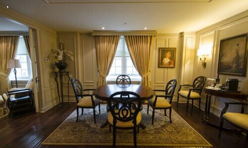 Президентский люкс, Несколько кроватей в Windsor Arms Hotel