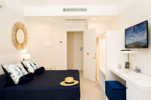 Двухместный номер «Делюкс» с 1 двуспальной кроватью, балкон в Sorrento Rooms