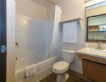 Стандартная студия, 2 двуспальные кровати, кухня в WoodSpring Suites Grand Junction