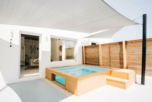 Улучшенный люкс, гидромассажная ванна в Mesanto Luxury Suites