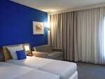 Улучшенный номер, Несколько кроватей в Novotel Lisboa