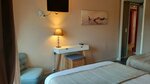 Трехместный номер в Hôtel Bellevue Cannes