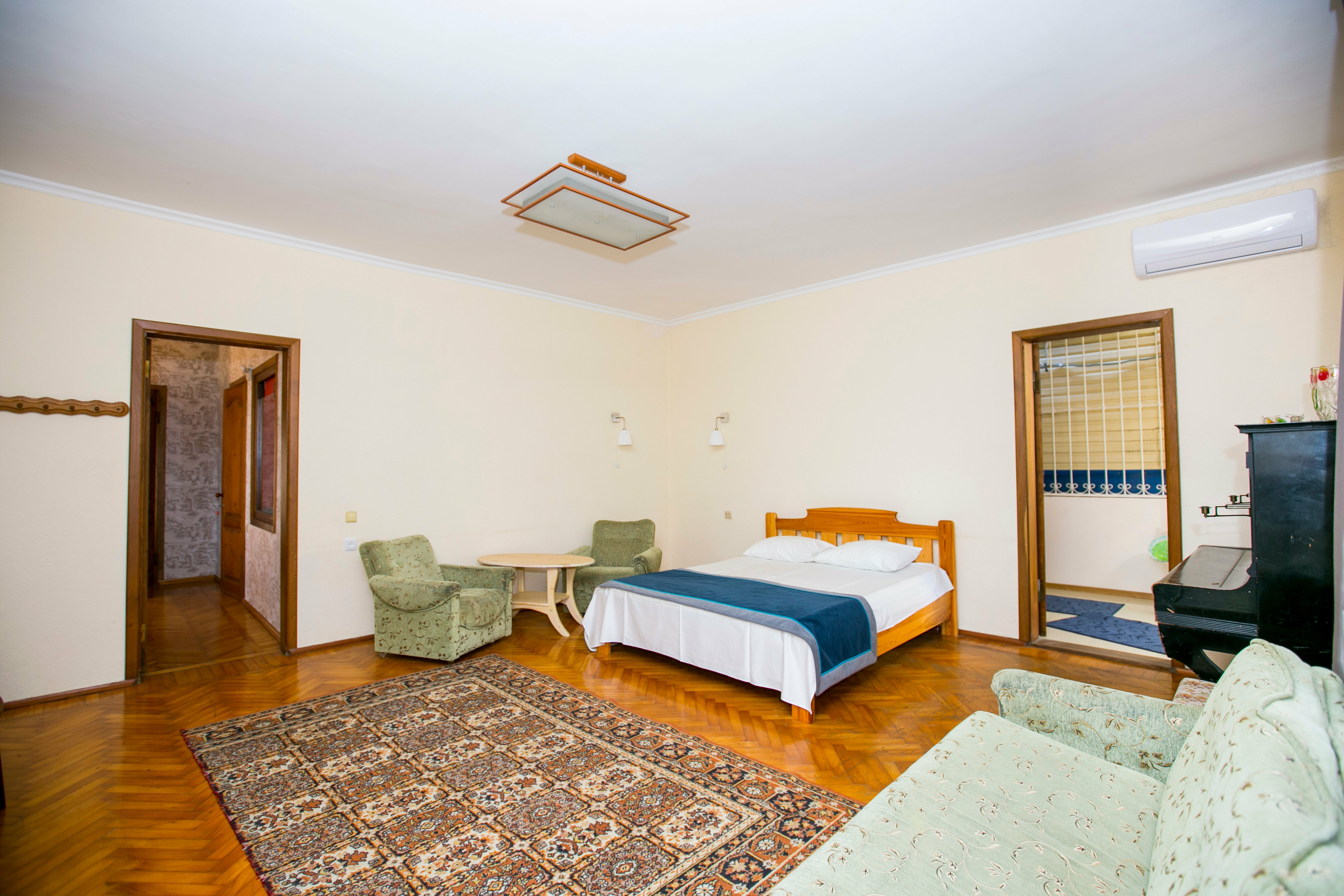 Четырехместный номер с балконом