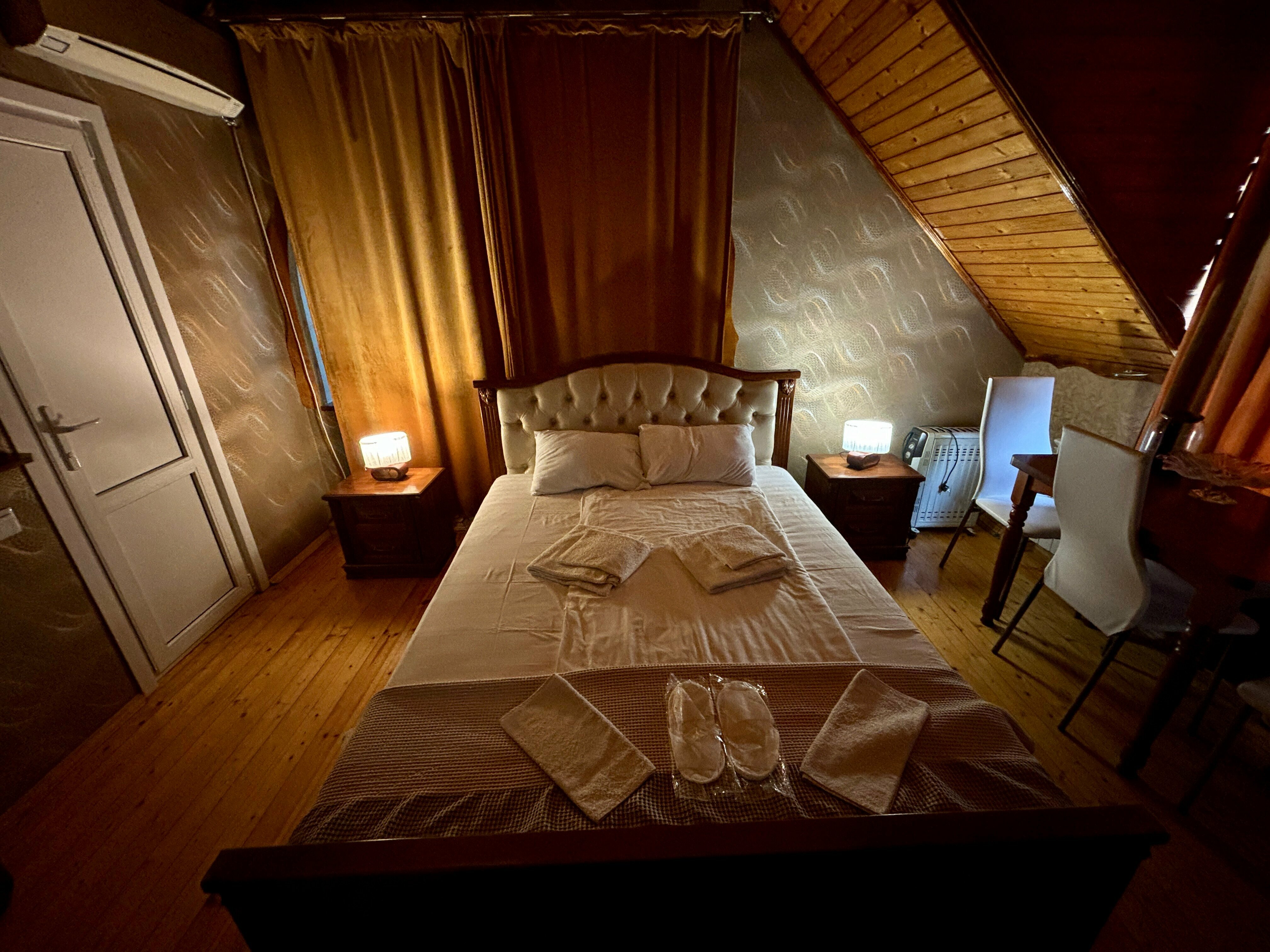 Стандартный номер с кроватью размера «king-size»