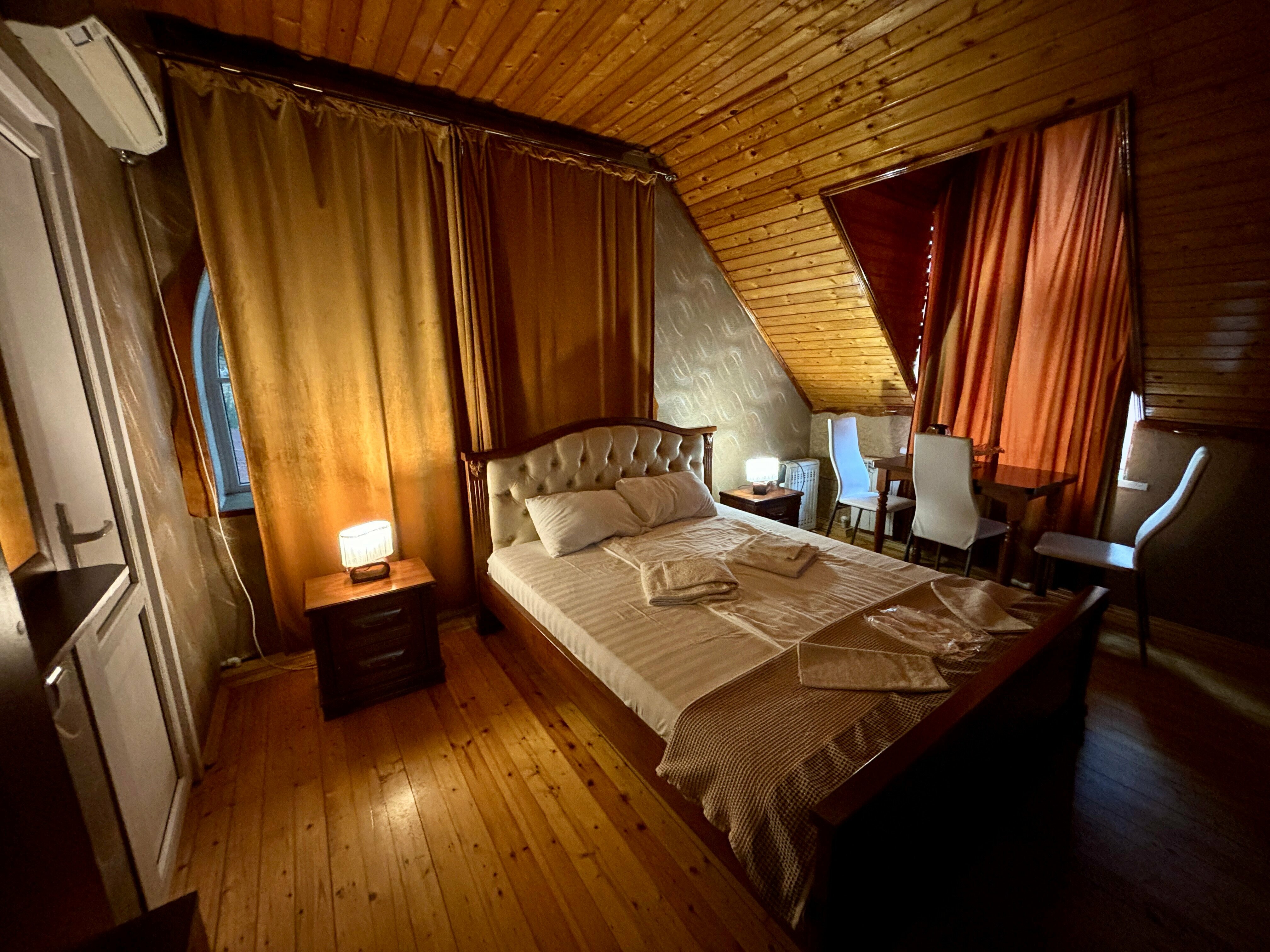 Стандартный номер с кроватью размера «king-size»