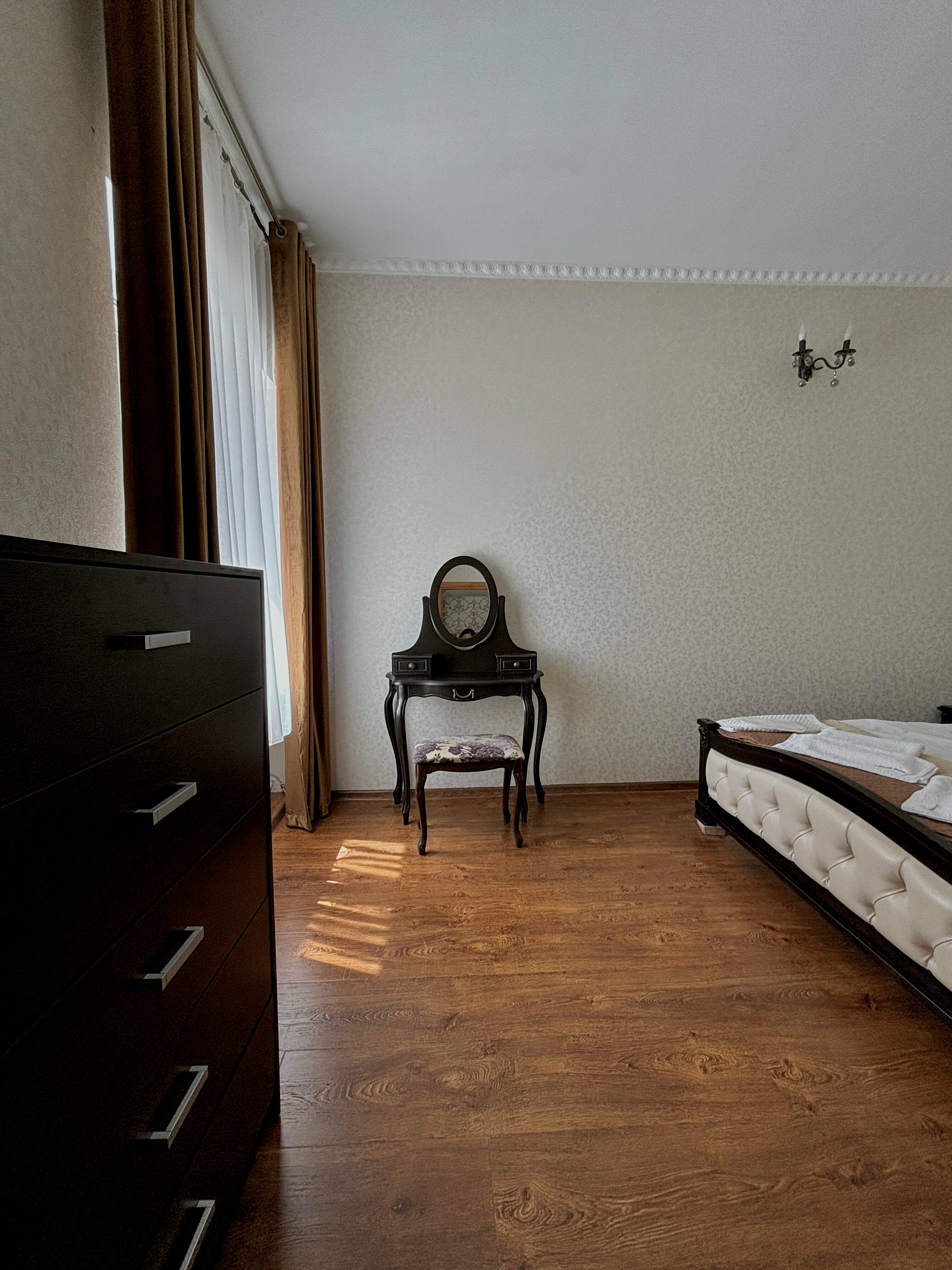 Номер Делюкс