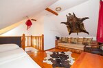 Большой охотничий домик в Гостиный Двор B&B