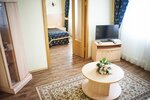 Бюджетный двухкомнатный номер с 2 отдельными кроватями в Грумант Resort&SPA