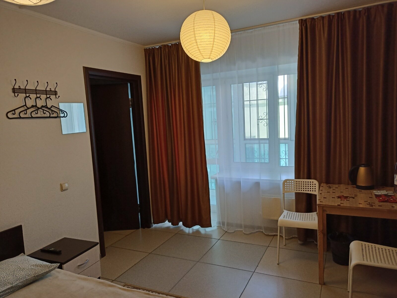 Двухместный номер с 1 кроватью и общей ванной комнатой