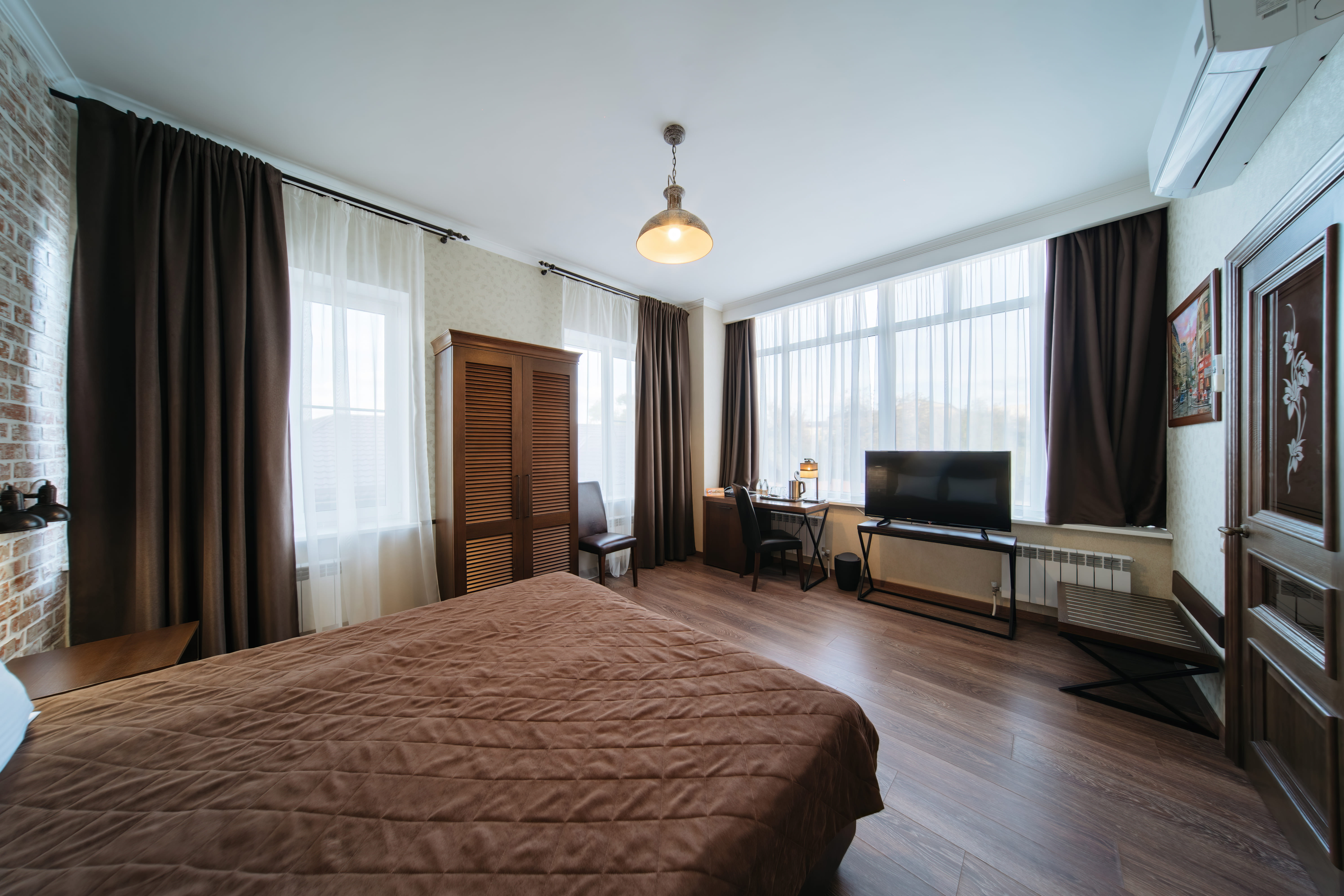 Номер Делюкс