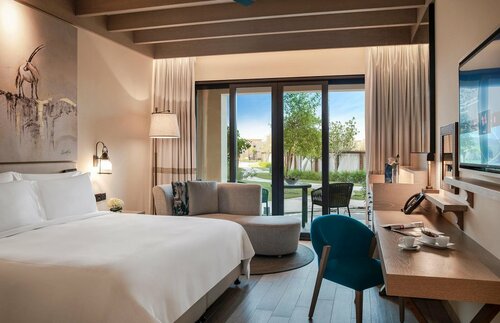 Семейный номер в Saadiyat Rotana Resort & Villas
