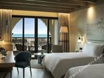 Семейный номер в Saadiyat Rotana Resort & Villas