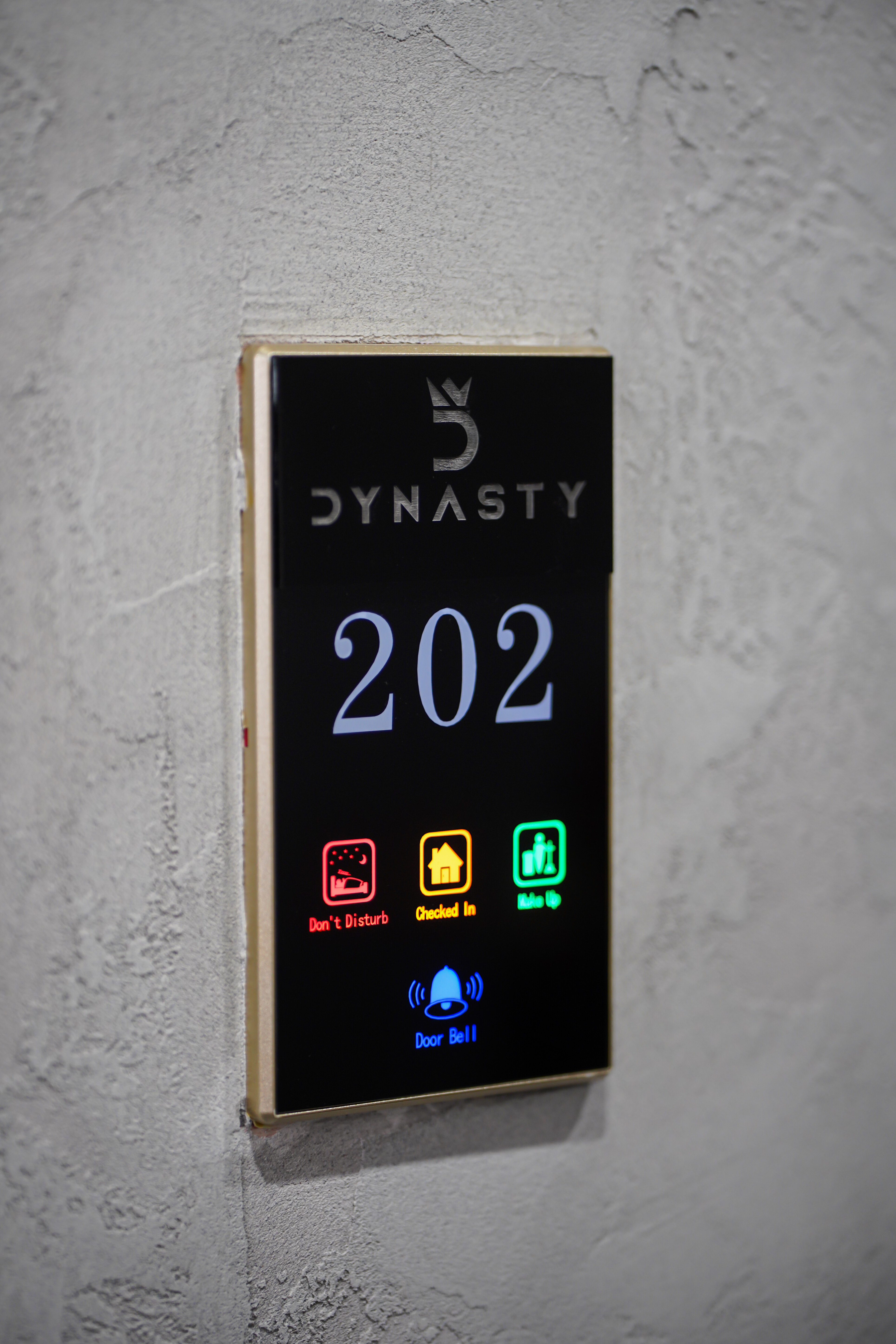 Двухместный номер с двуспальной кроватью и дополнительной кроватью