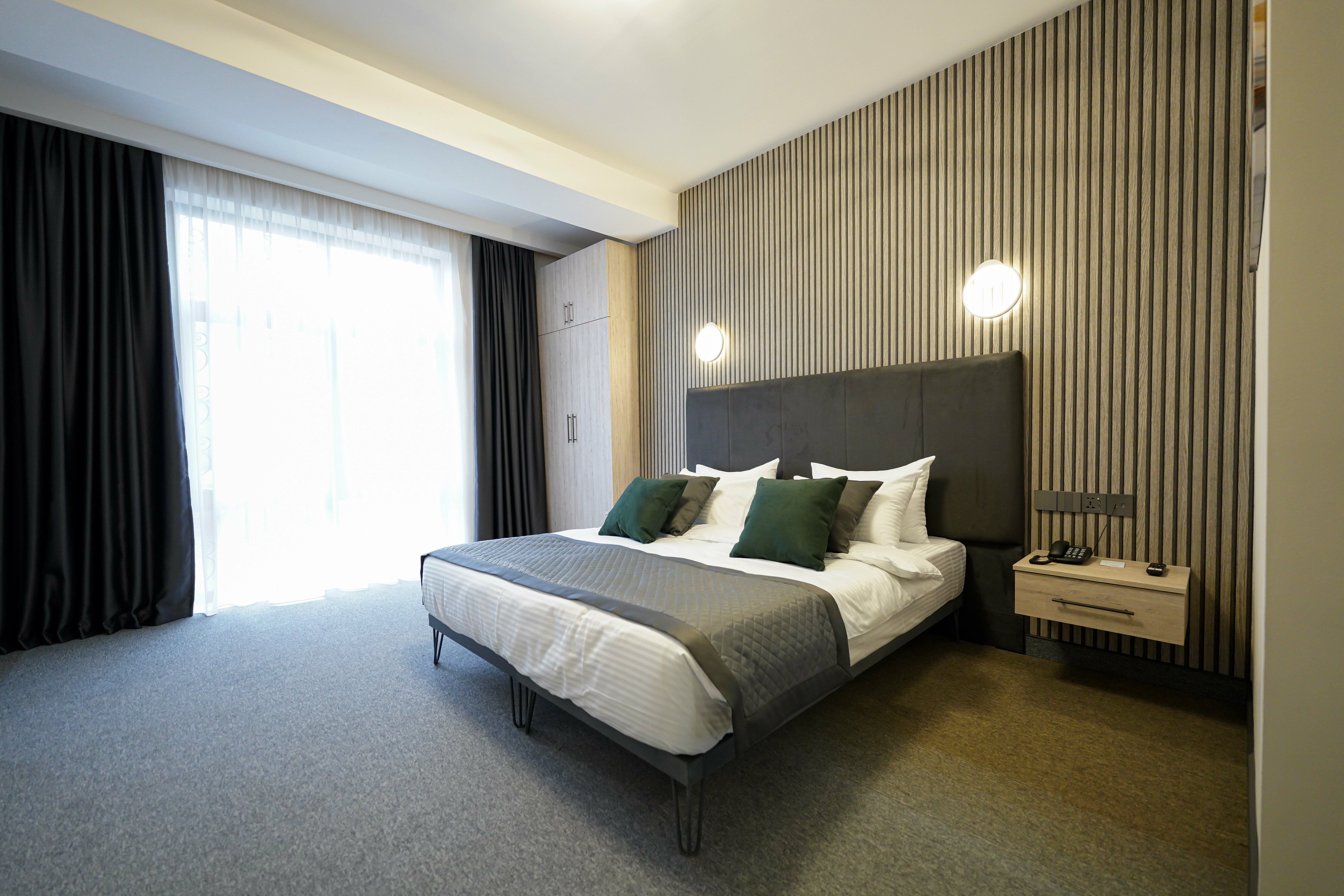 Улучшенный номер с кроватью размера «king-size»